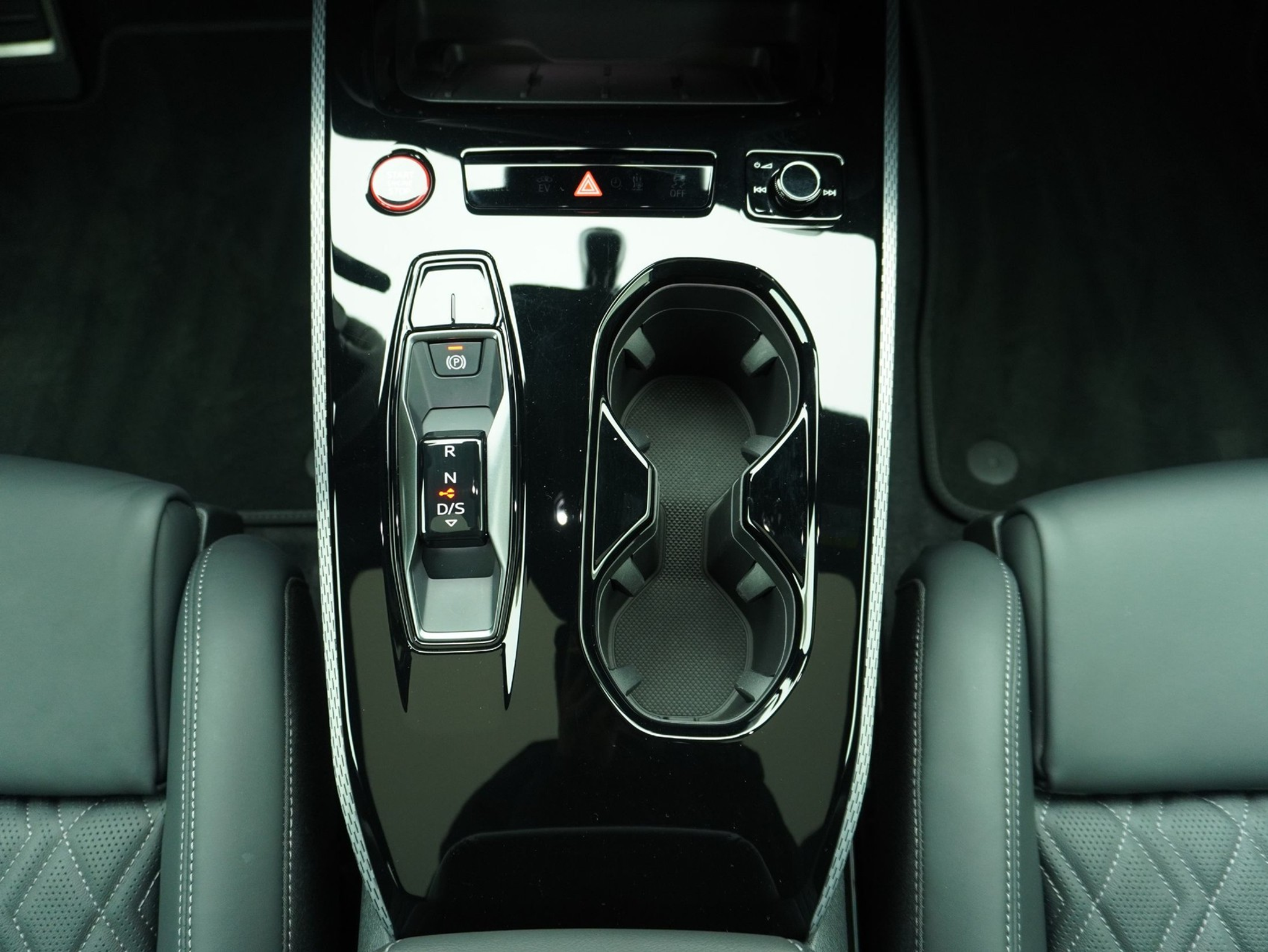 listing desktop thumbnail image 15