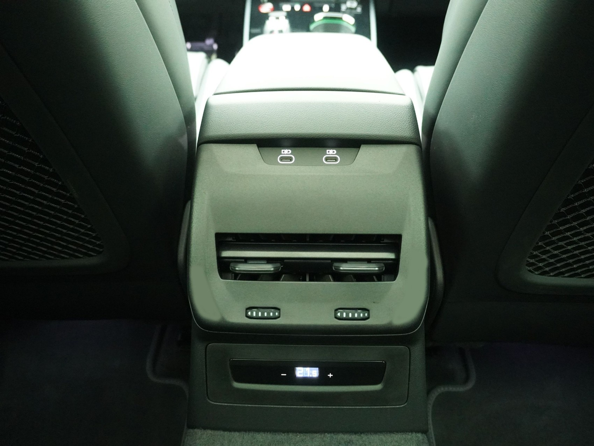 listing desktop thumbnail image 11