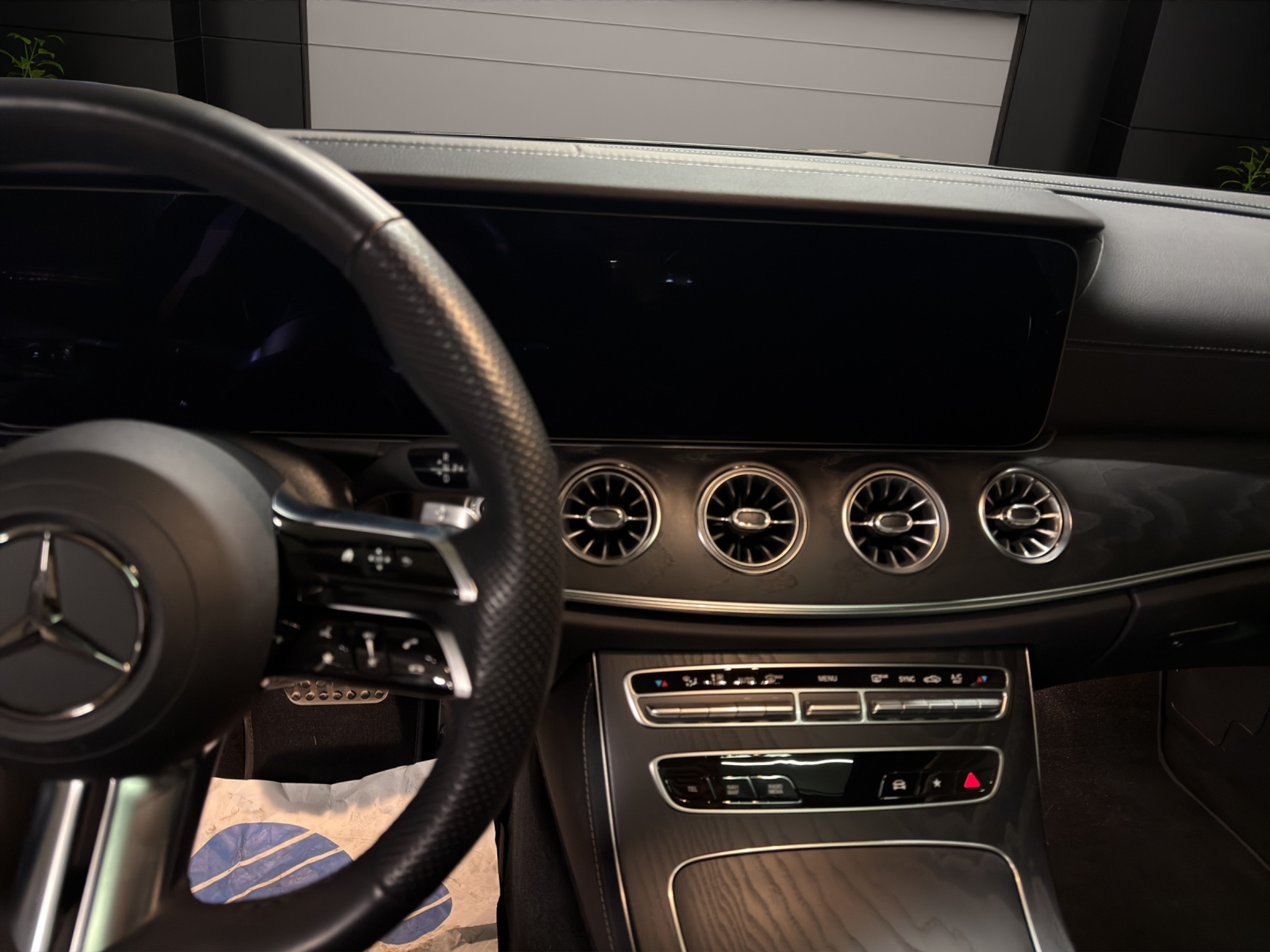 listing desktop thumbnail image 13