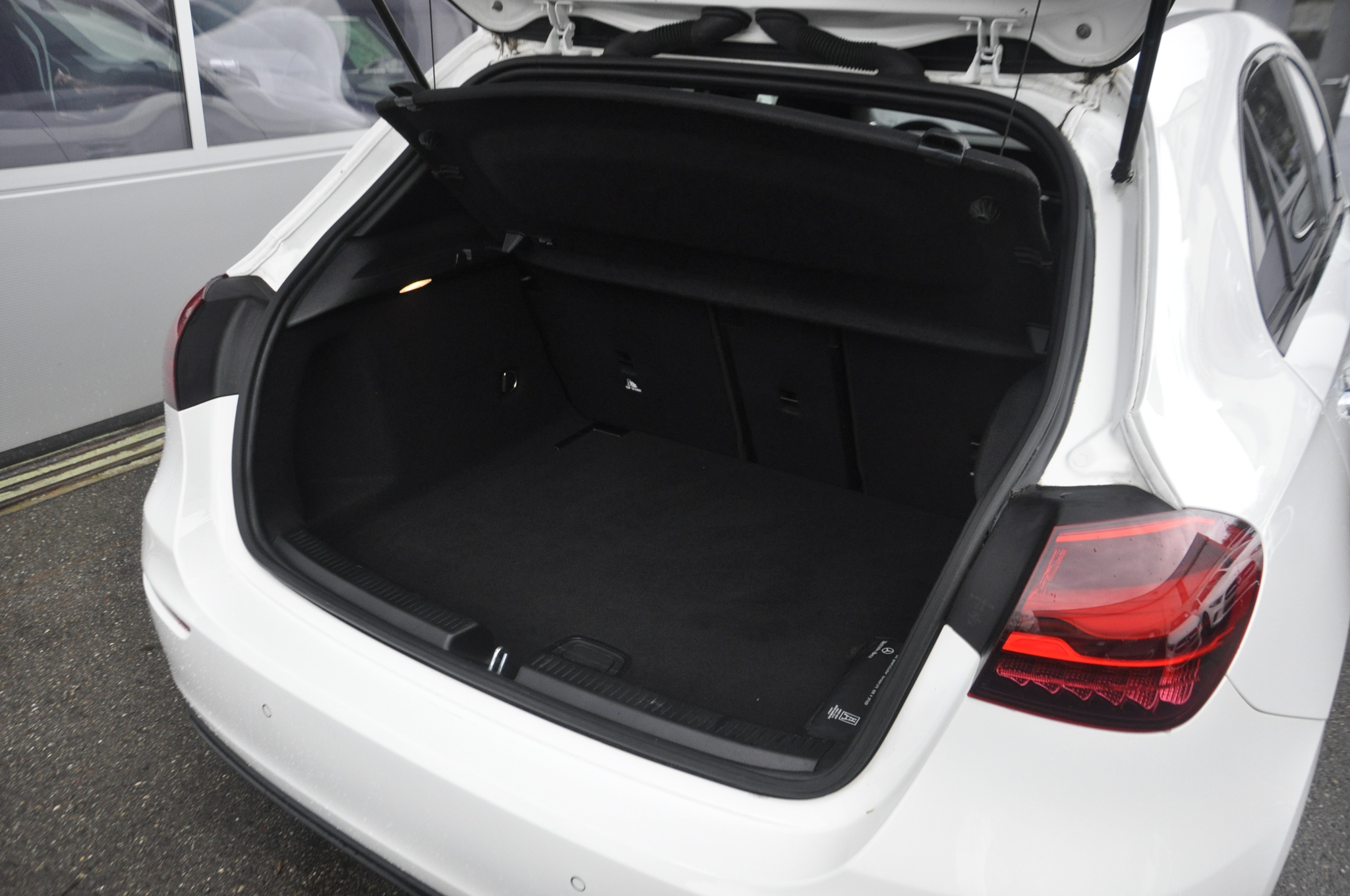 listing desktop thumbnail image 14