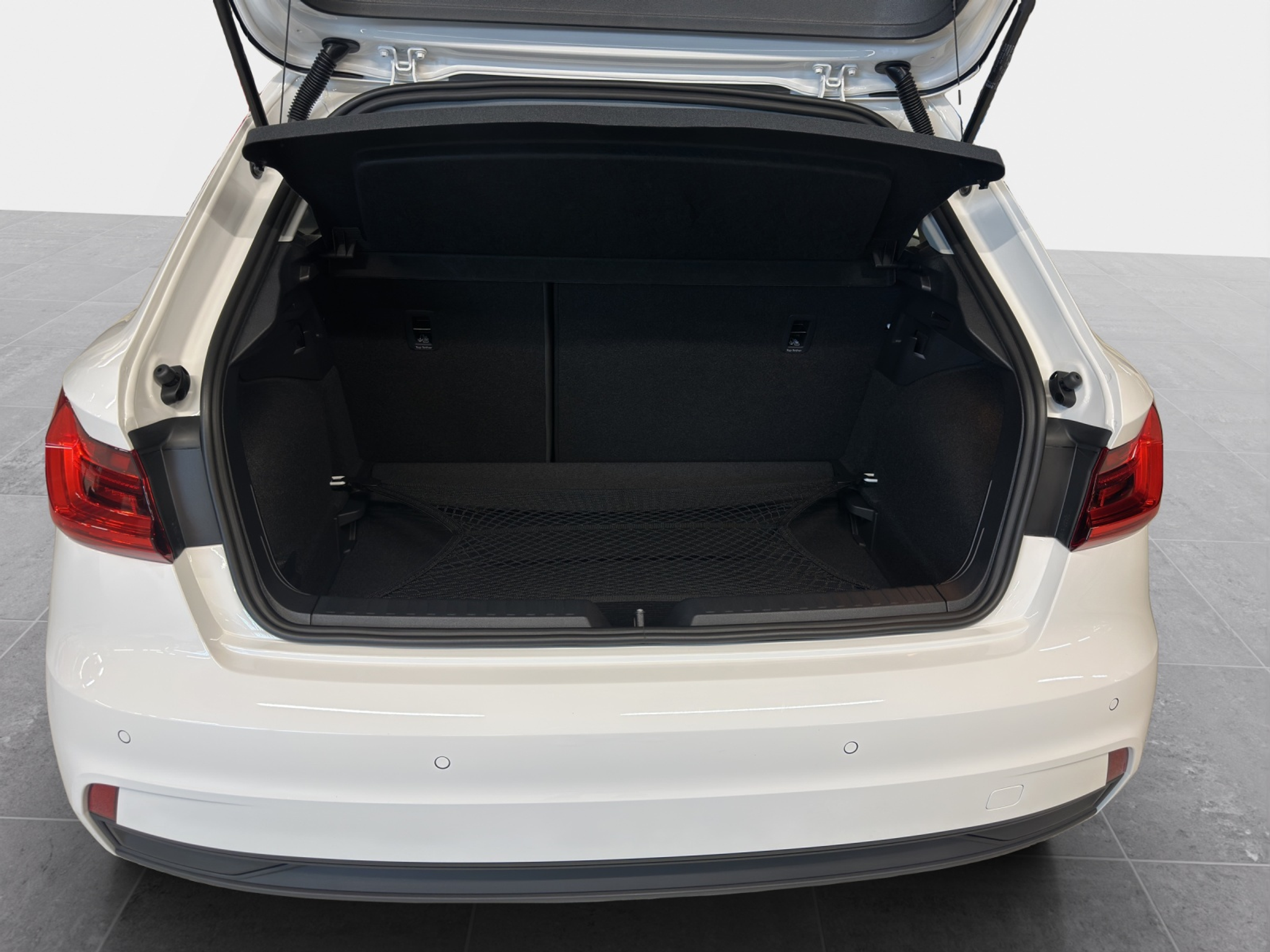 listing desktop thumbnail image 12