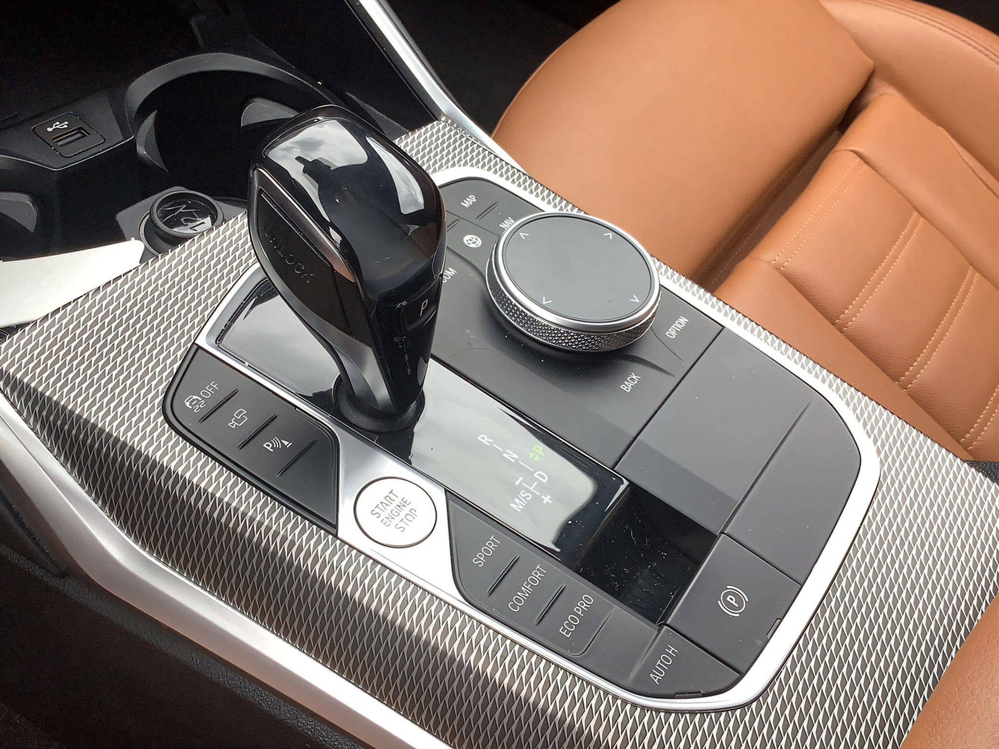 listing desktop thumbnail image 17