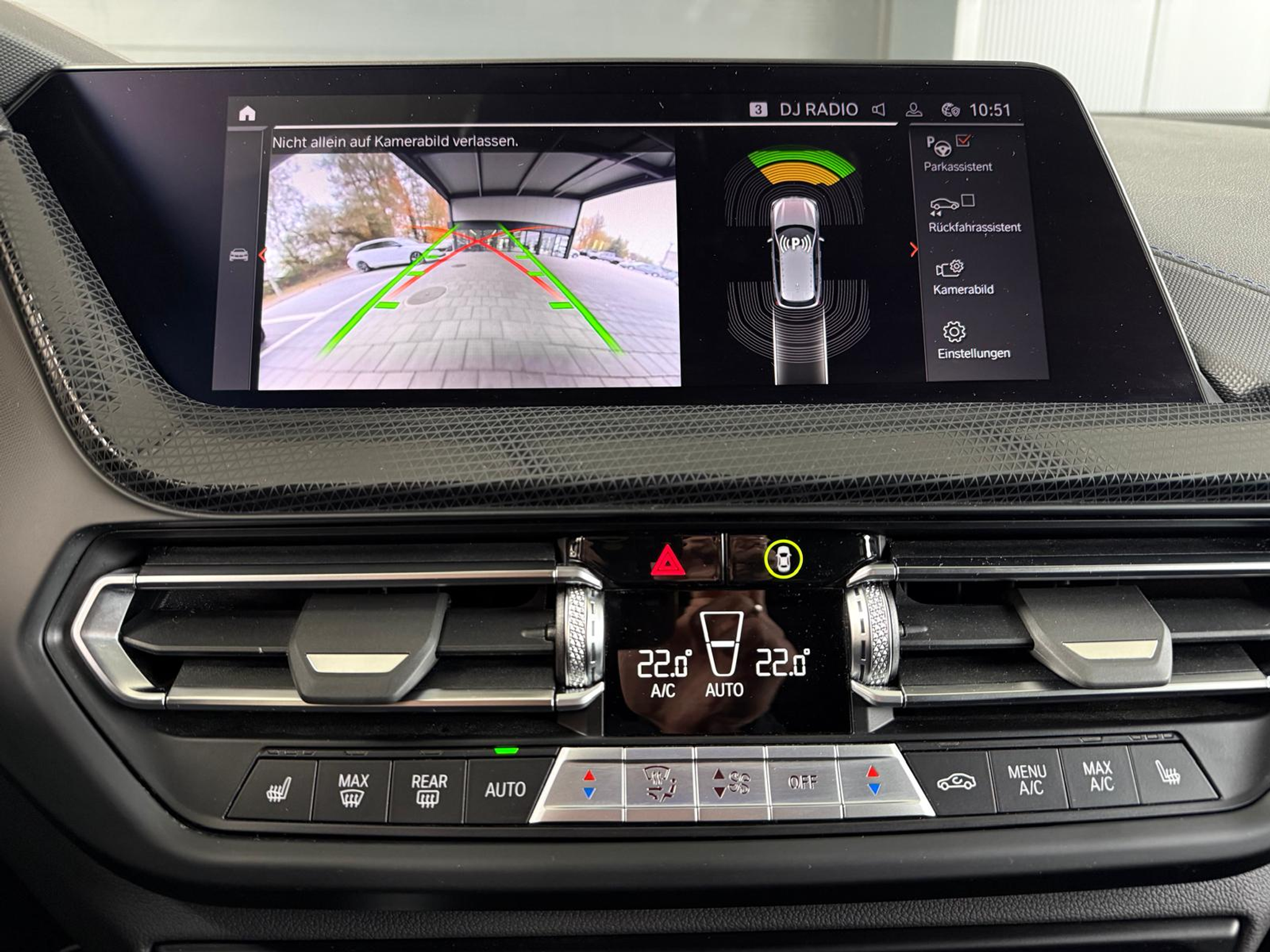 listing desktop thumbnail image 10