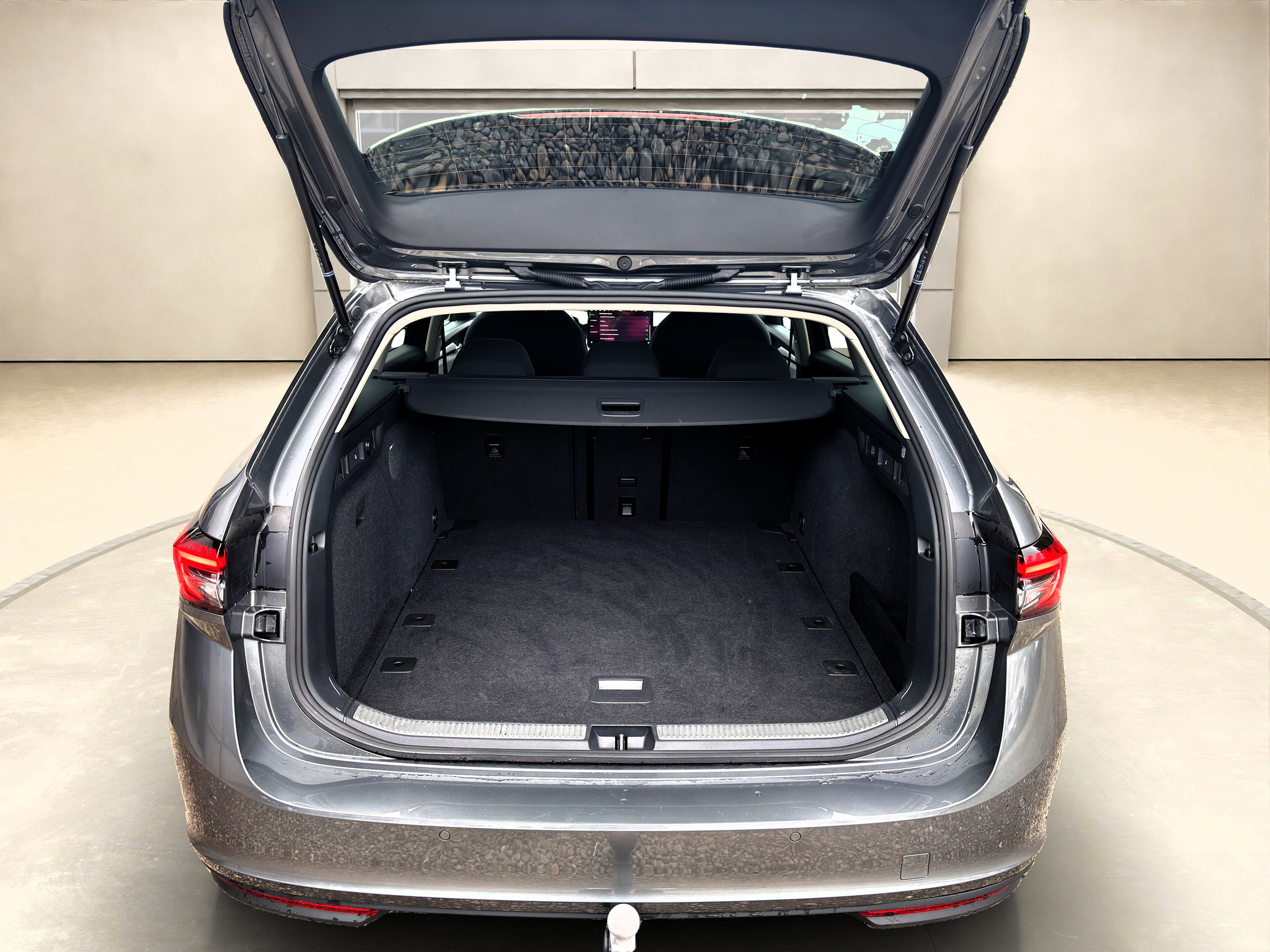 listing desktop thumbnail image 15