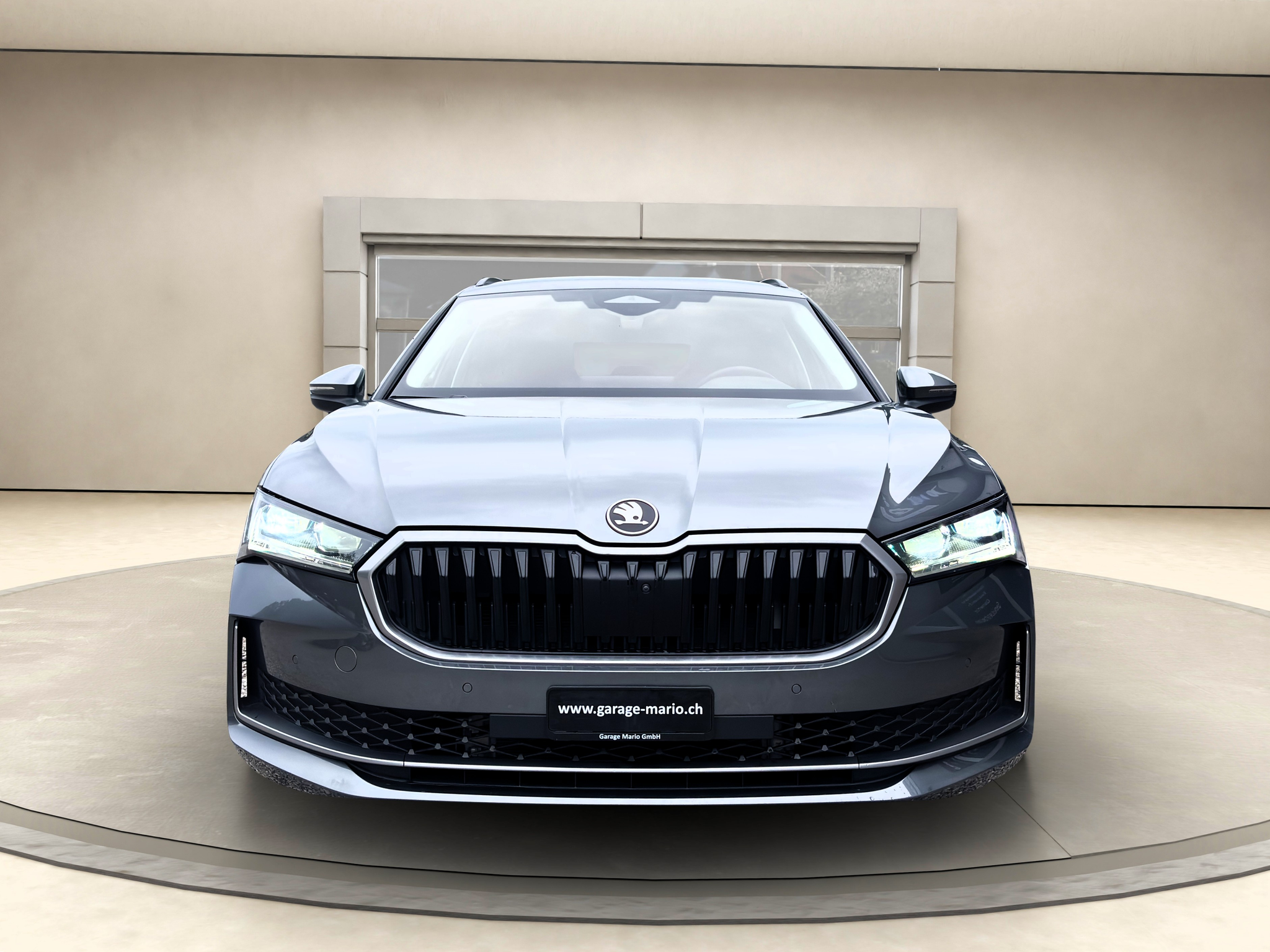 listing desktop thumbnail image 1