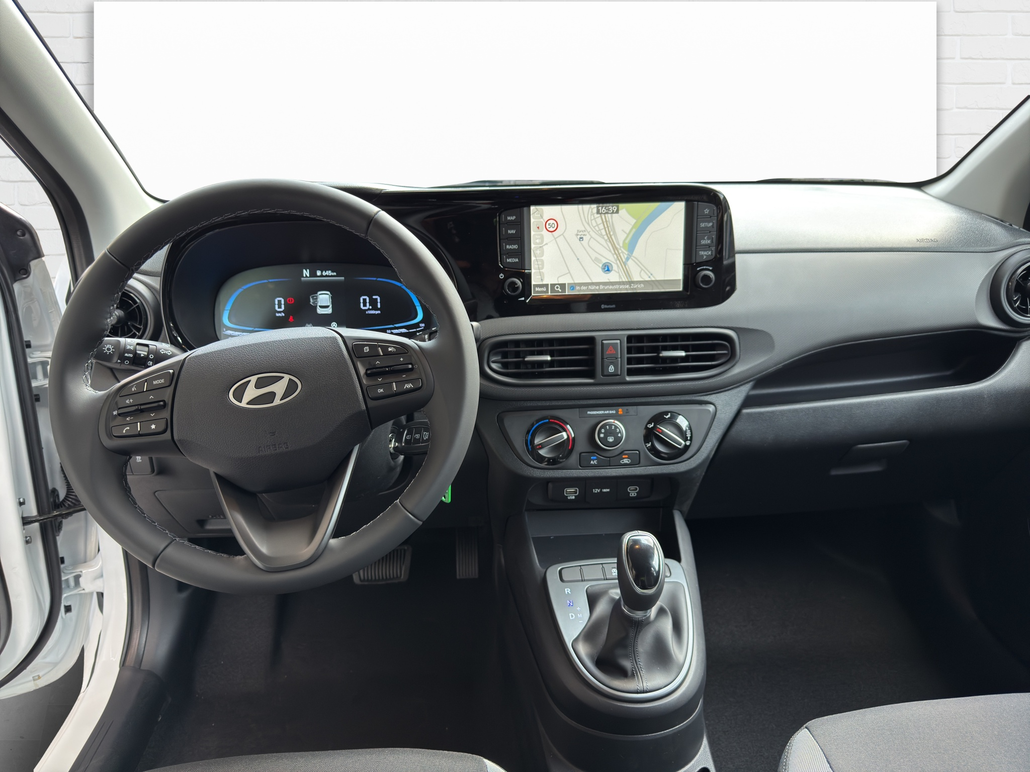 listing desktop thumbnail image 7