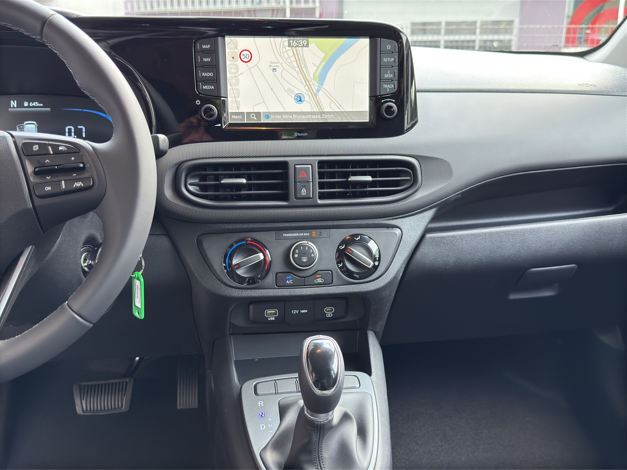 listing desktop thumbnail image 8