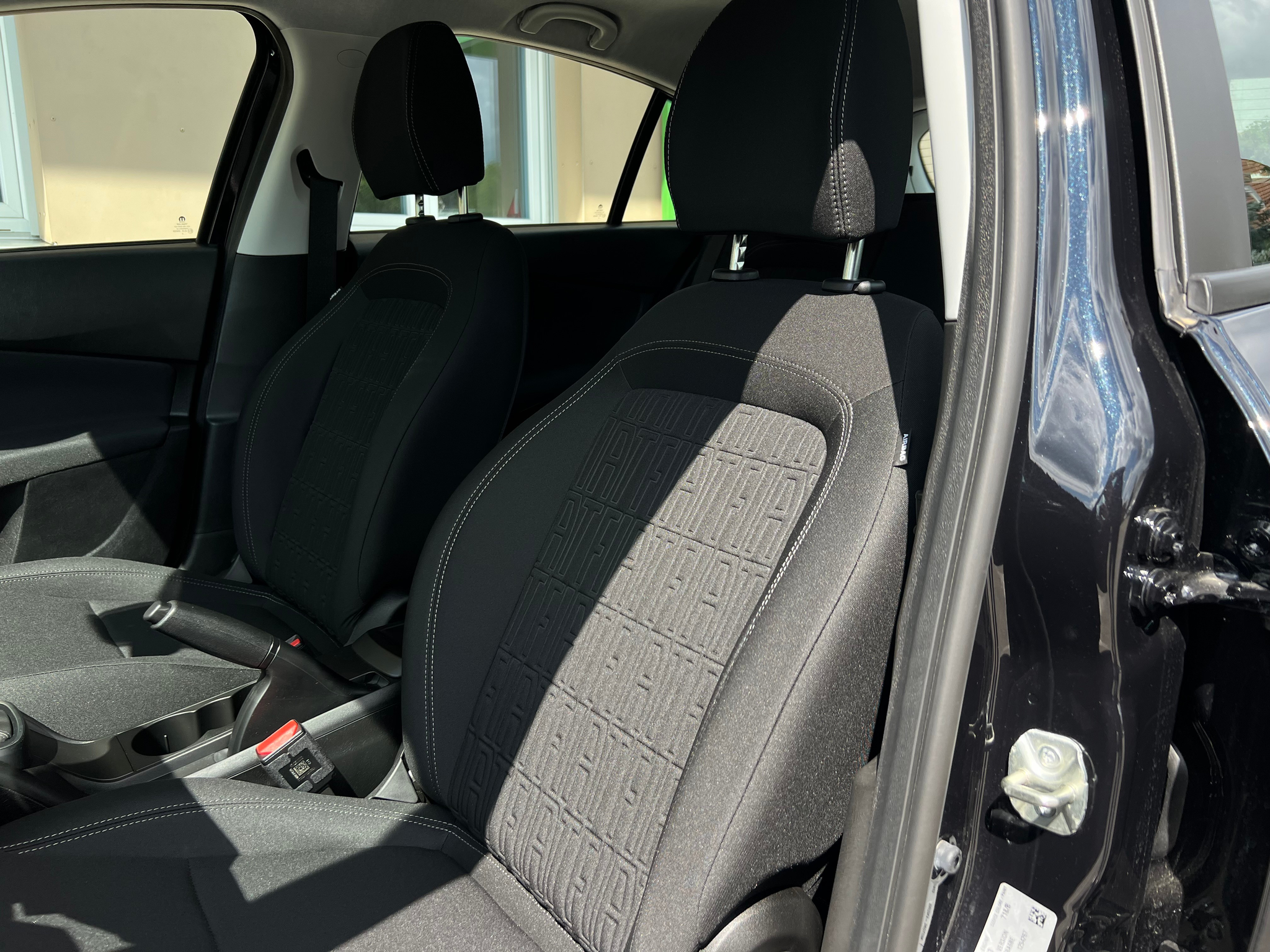 listing desktop thumbnail image 12