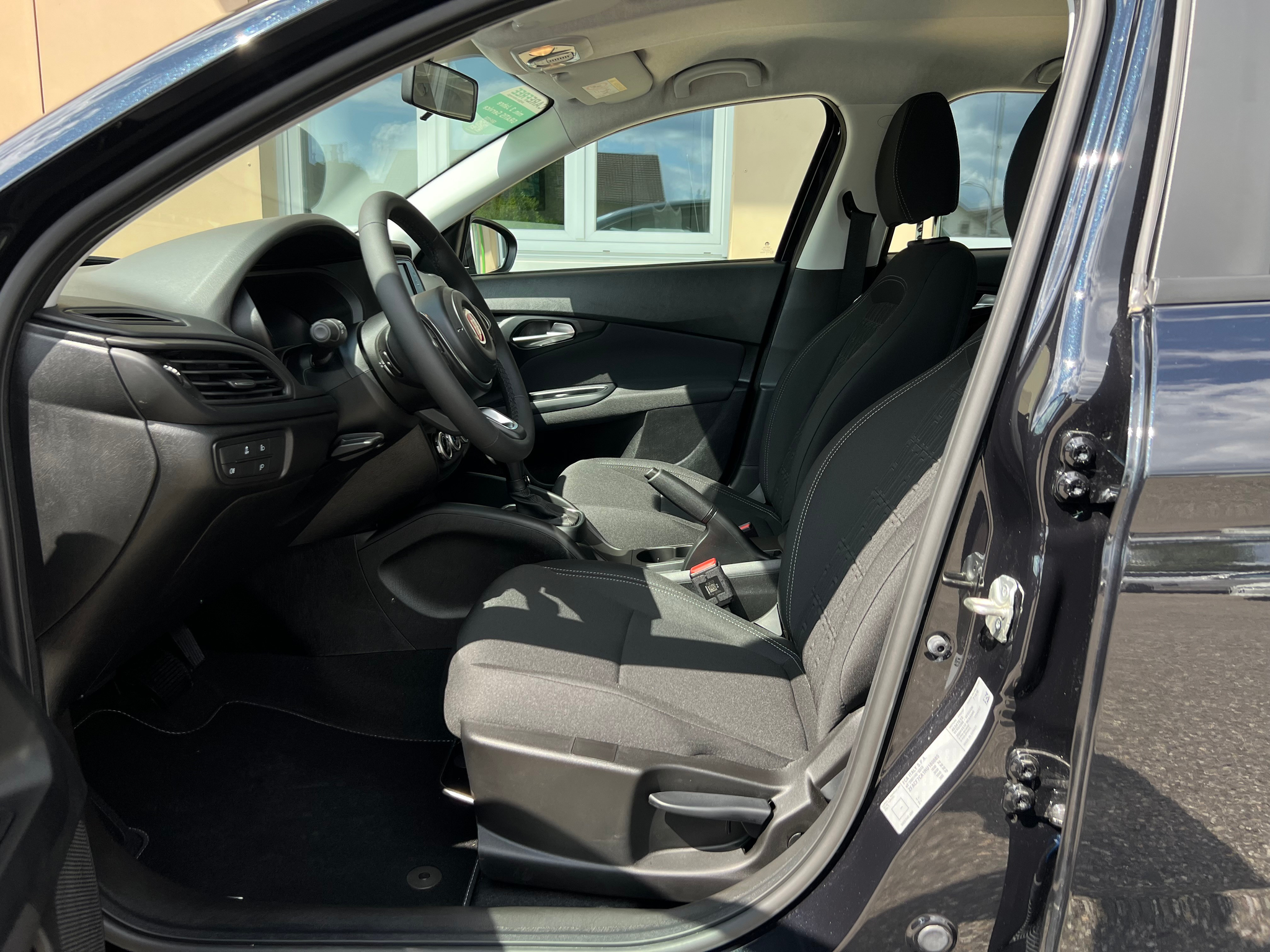 listing desktop thumbnail image 10