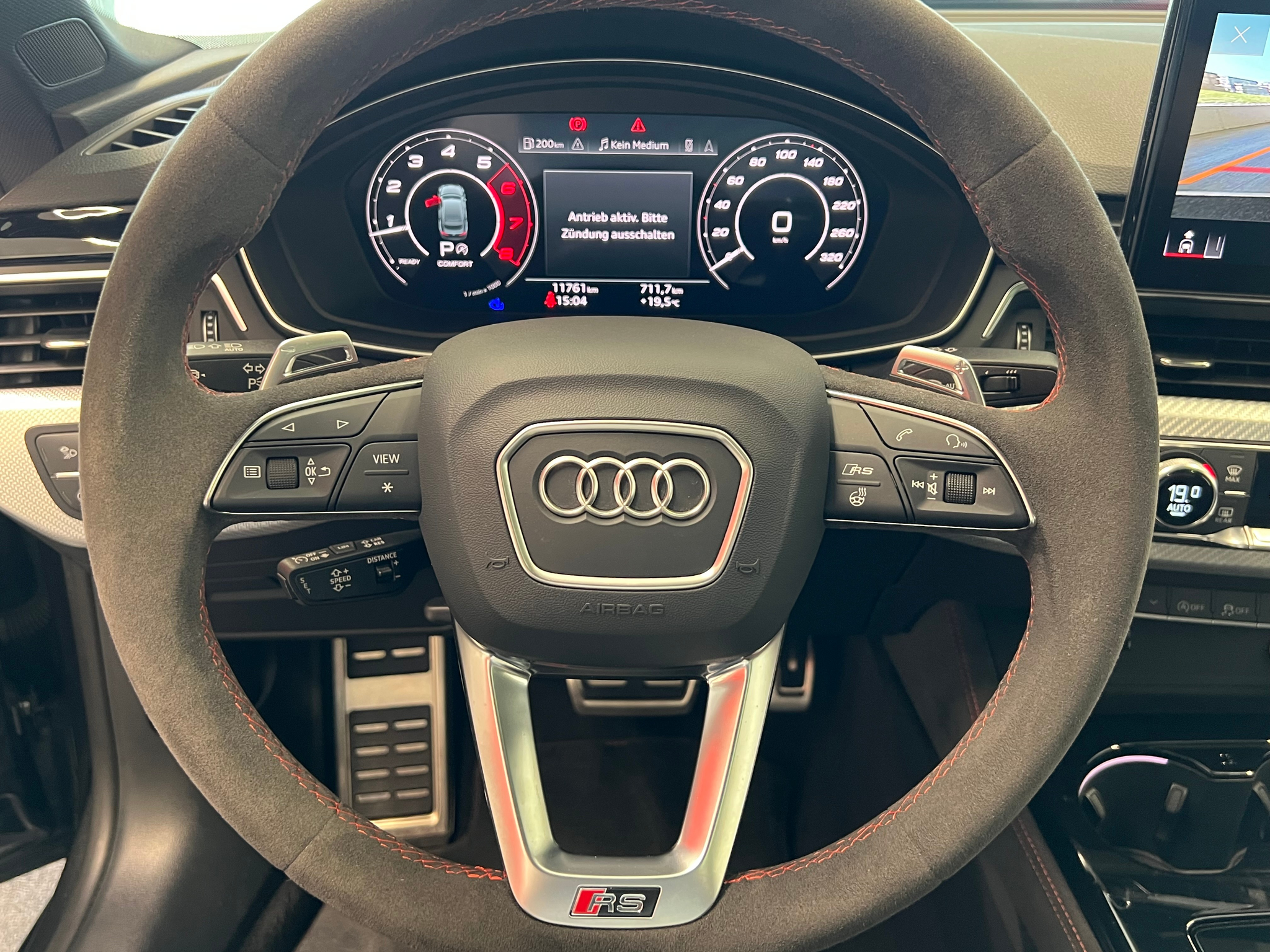 listing desktop thumbnail image 28