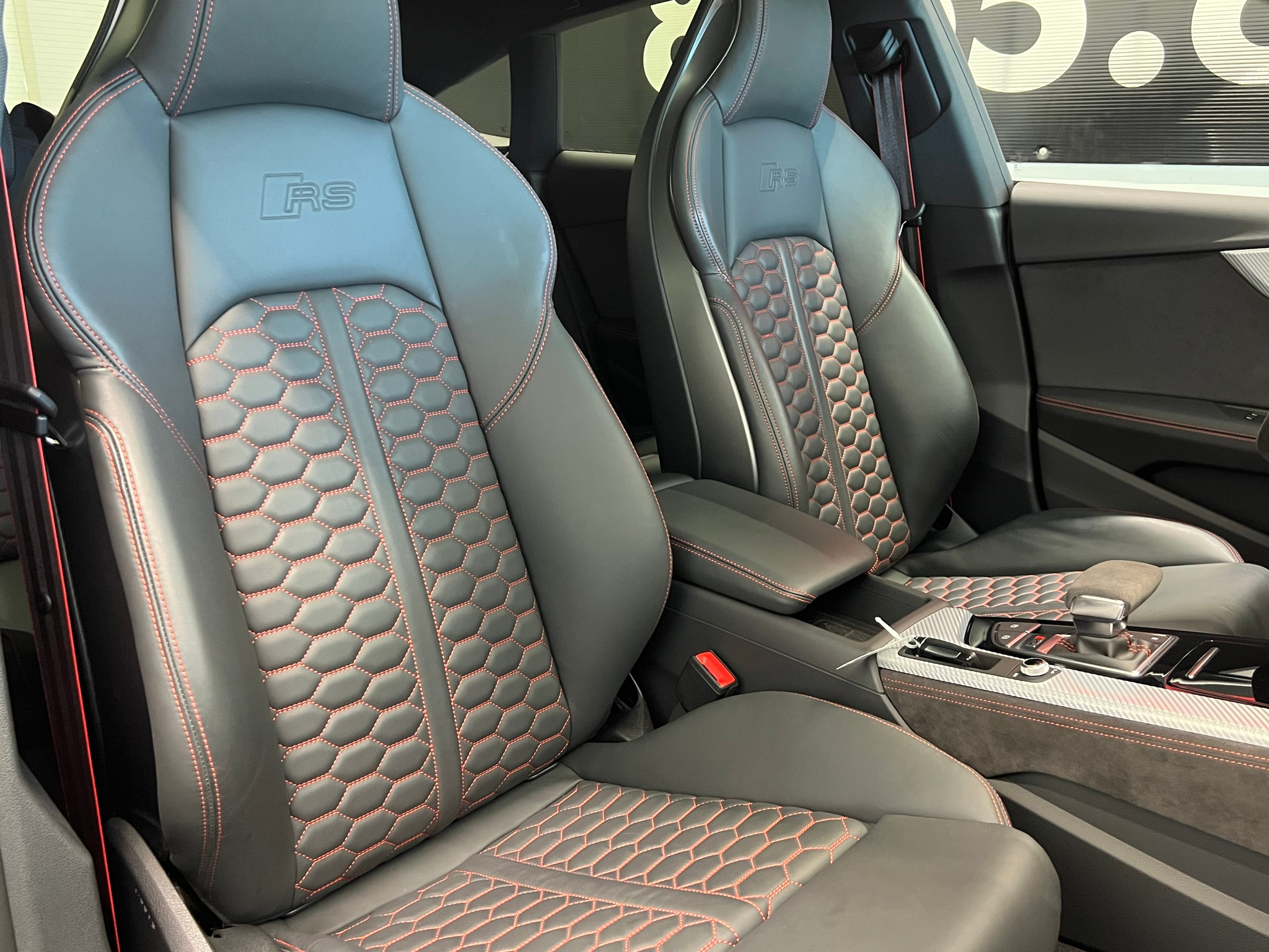 listing desktop thumbnail image 23