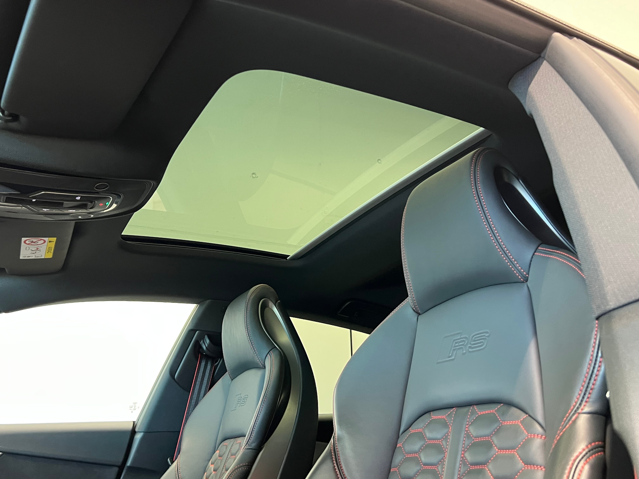 listing desktop thumbnail image 14