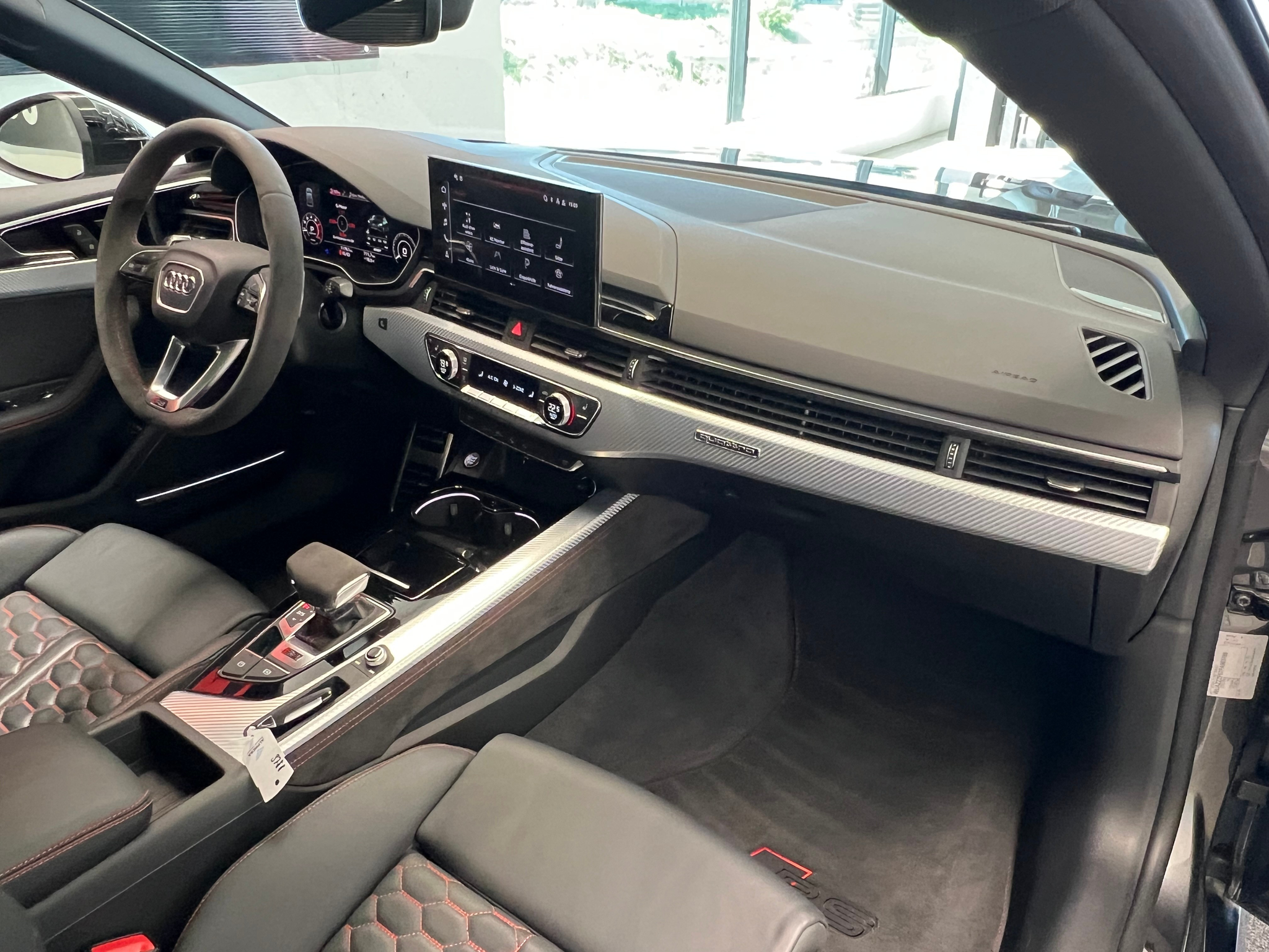 listing desktop thumbnail image 20