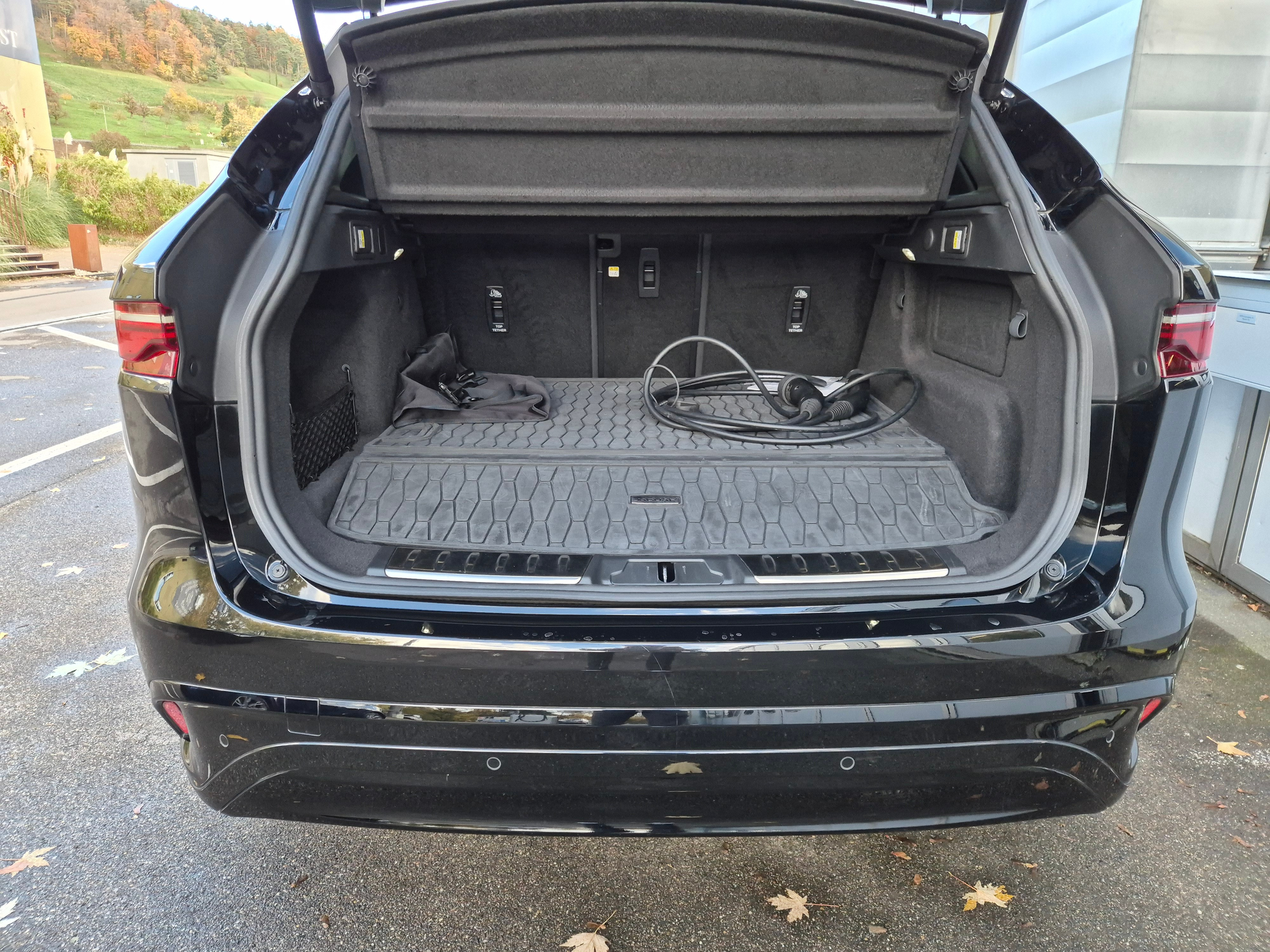 listing desktop thumbnail image 26