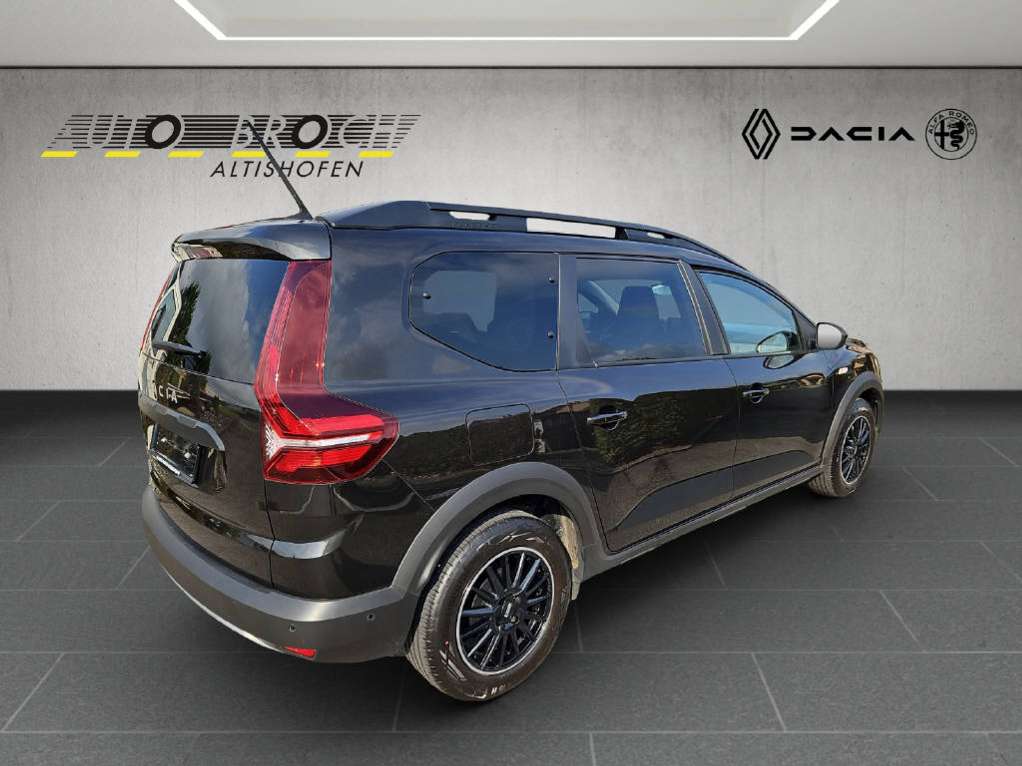 listing desktop thumbnail image 3