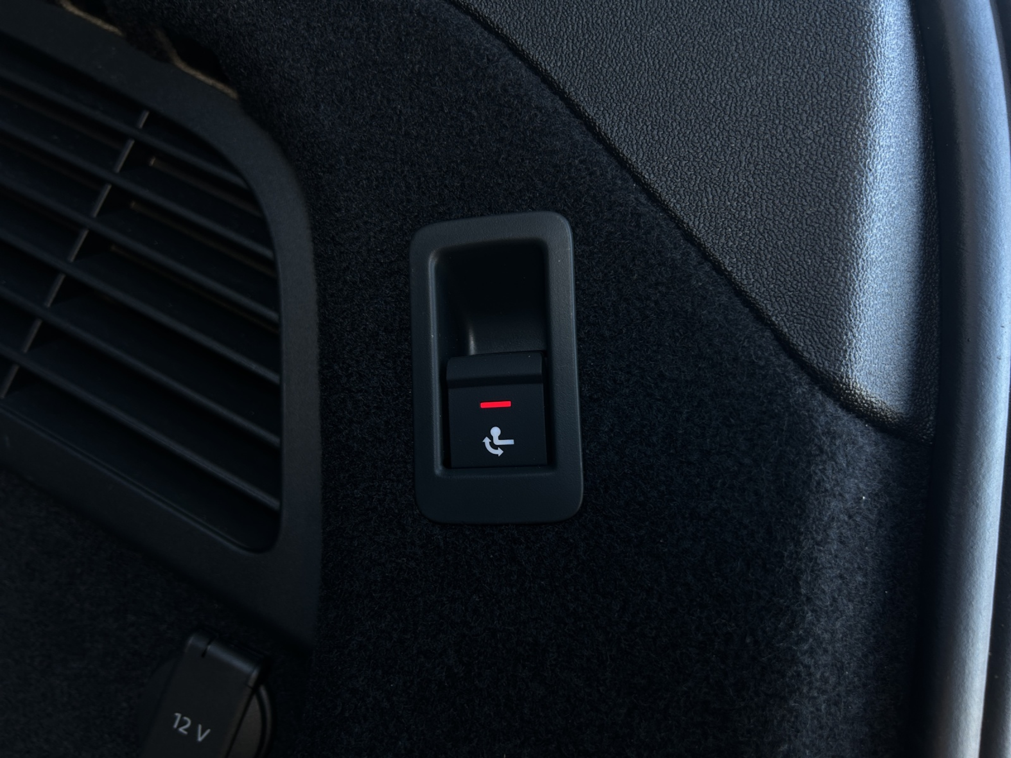 listing desktop thumbnail image 9