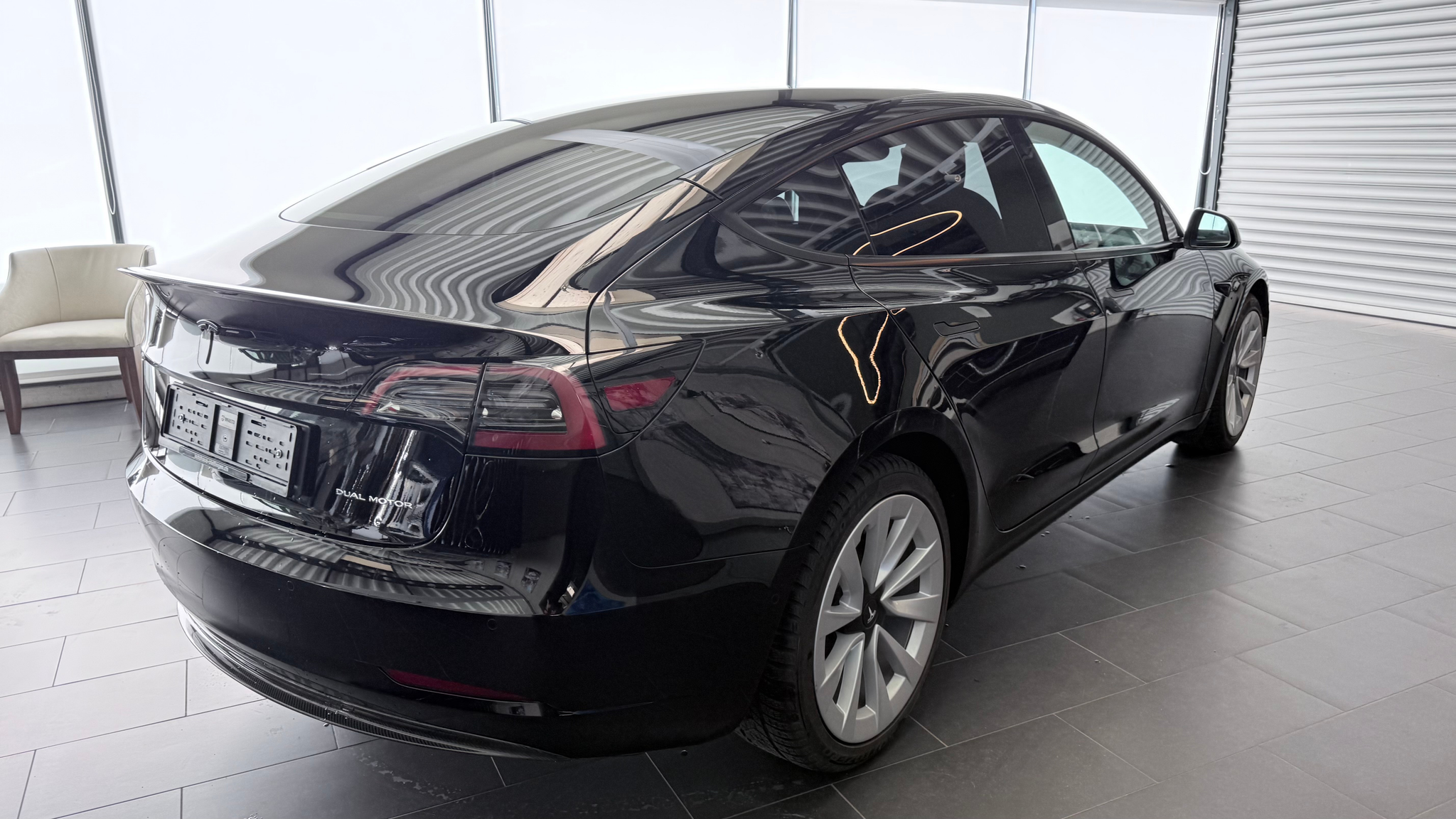 listing desktop thumbnail image 19