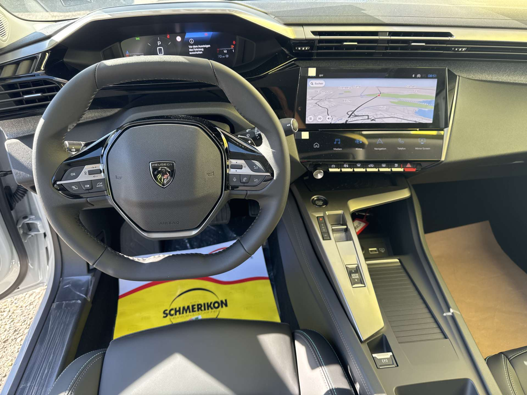 listing desktop thumbnail image 12