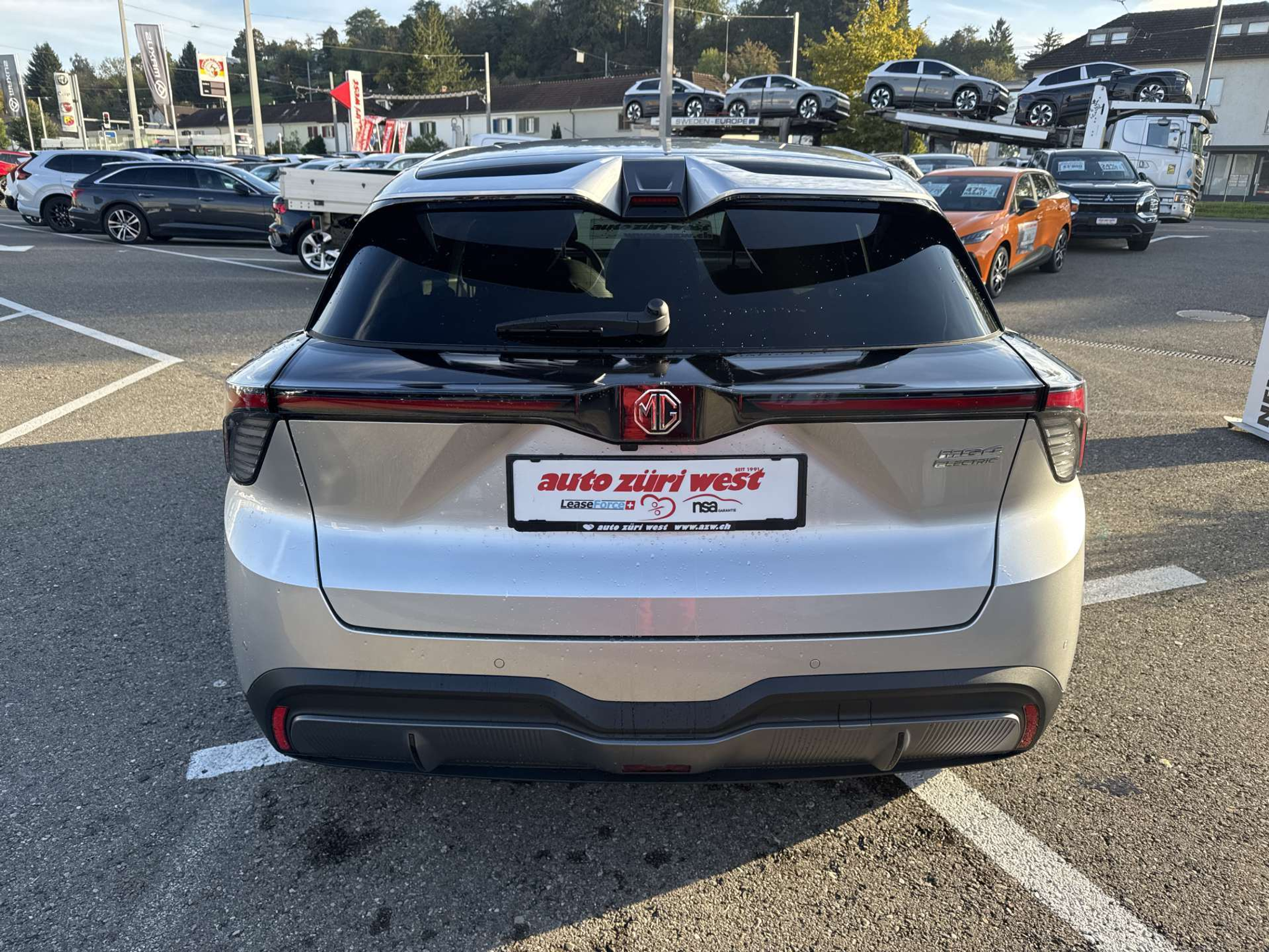 listing desktop thumbnail image 14