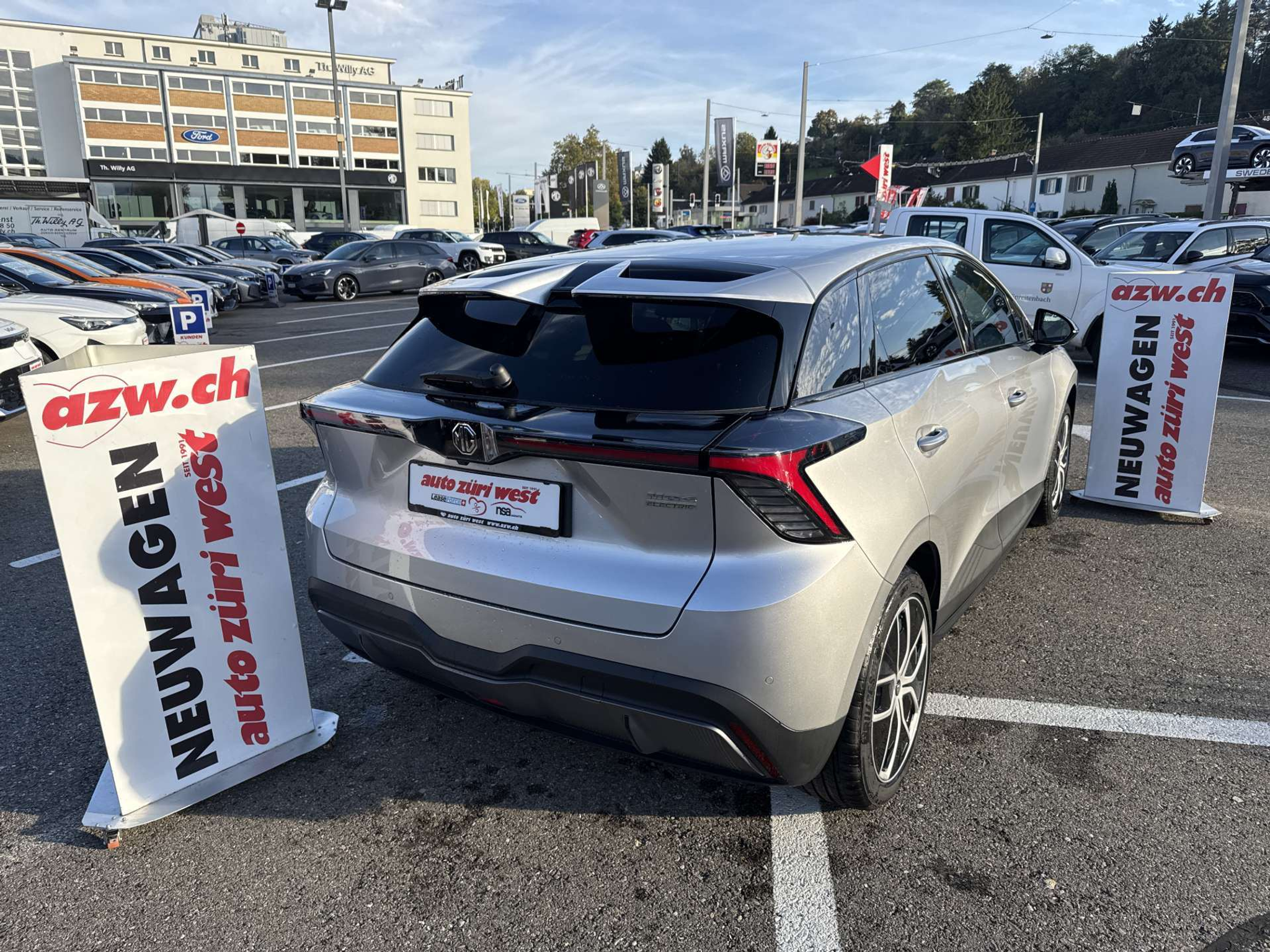 listing desktop thumbnail image 2