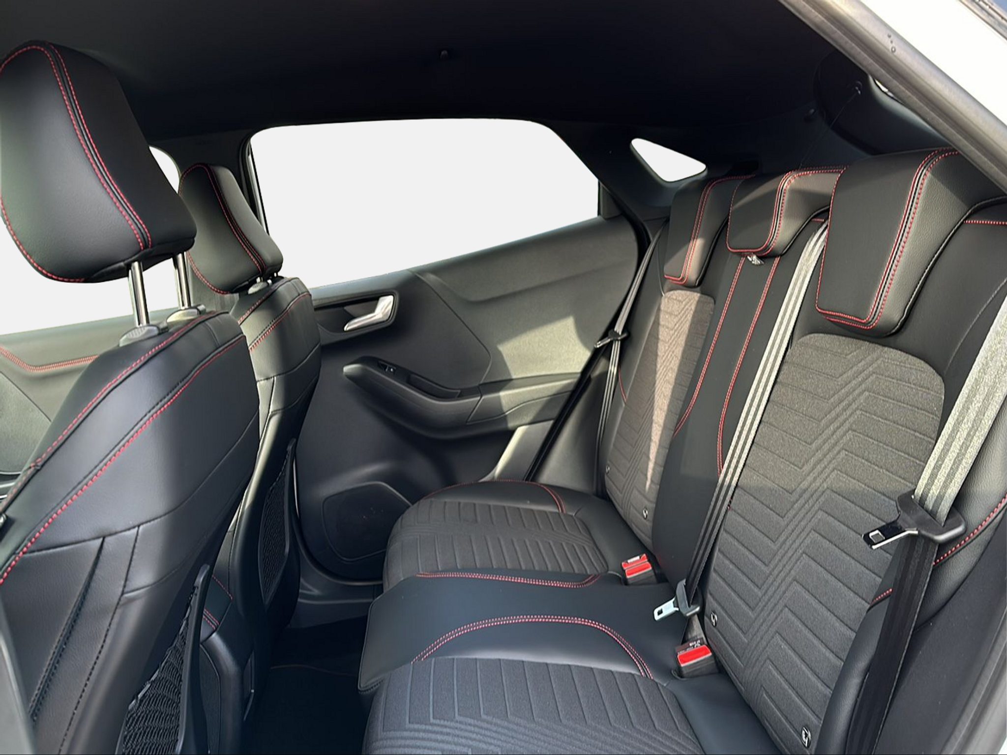 listing desktop thumbnail image 12