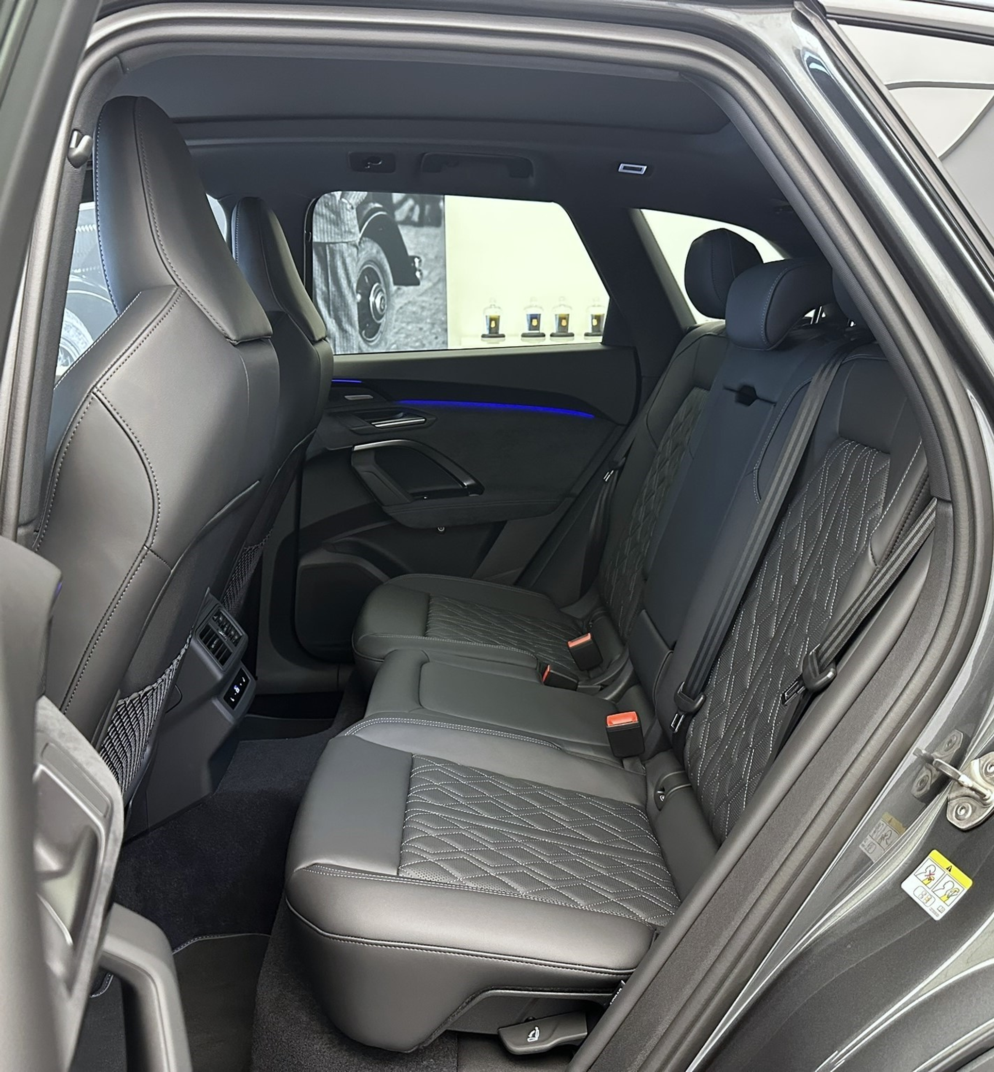 listing desktop thumbnail image 19