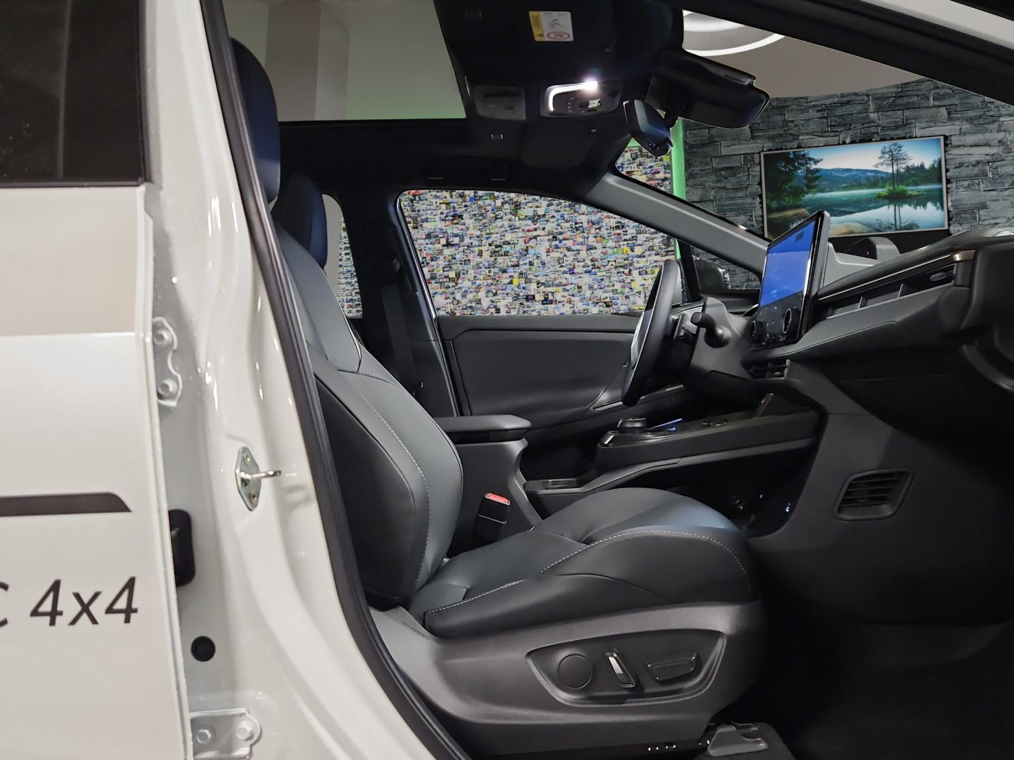 listing desktop thumbnail image 9