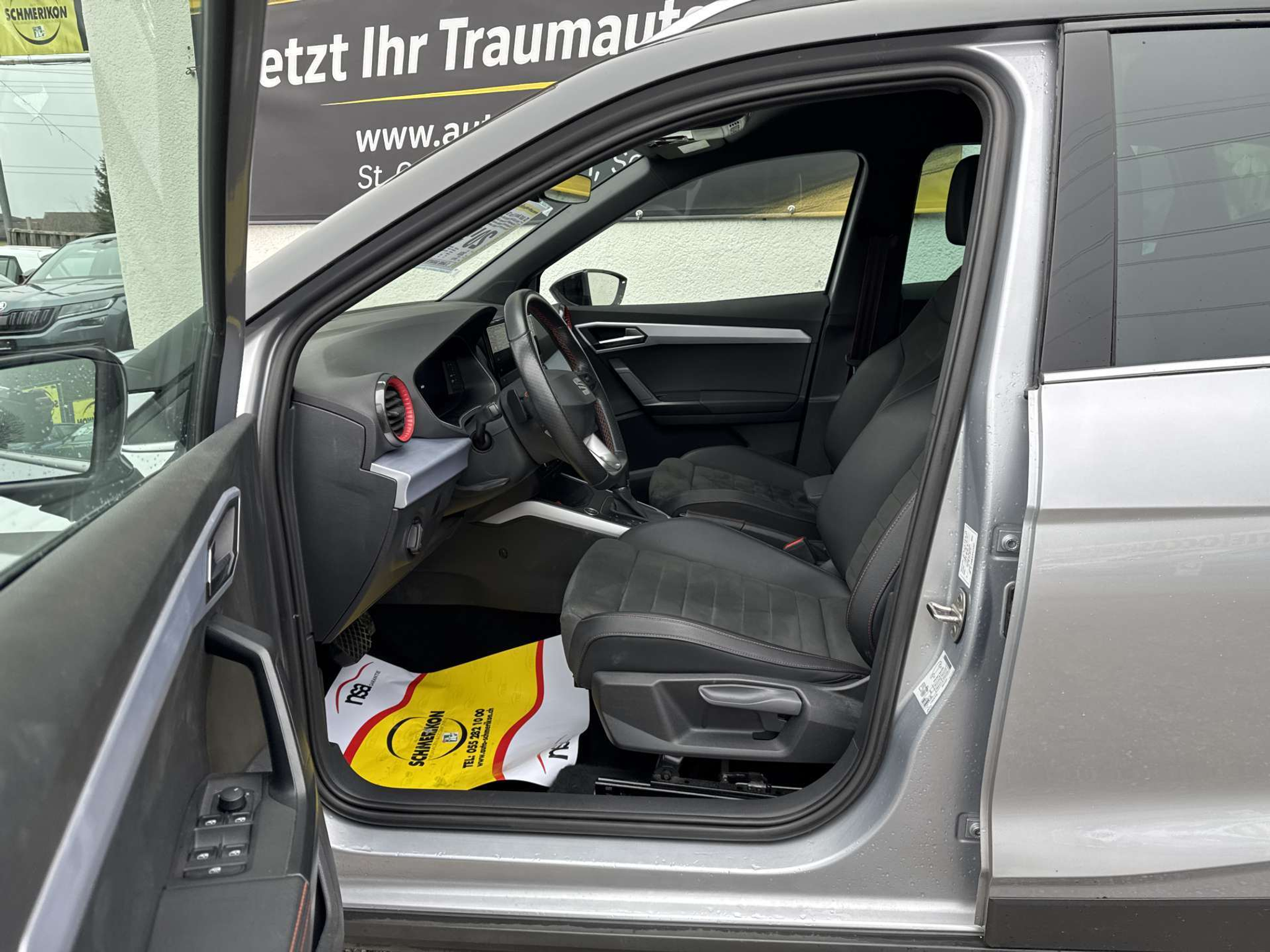 listing desktop thumbnail image 6