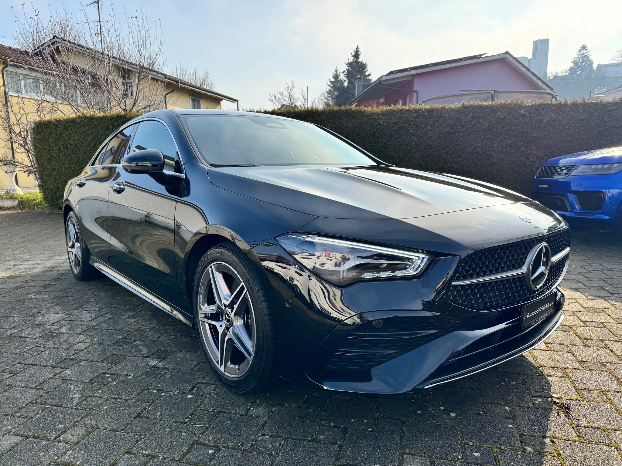 listing desktop thumbnail image 2