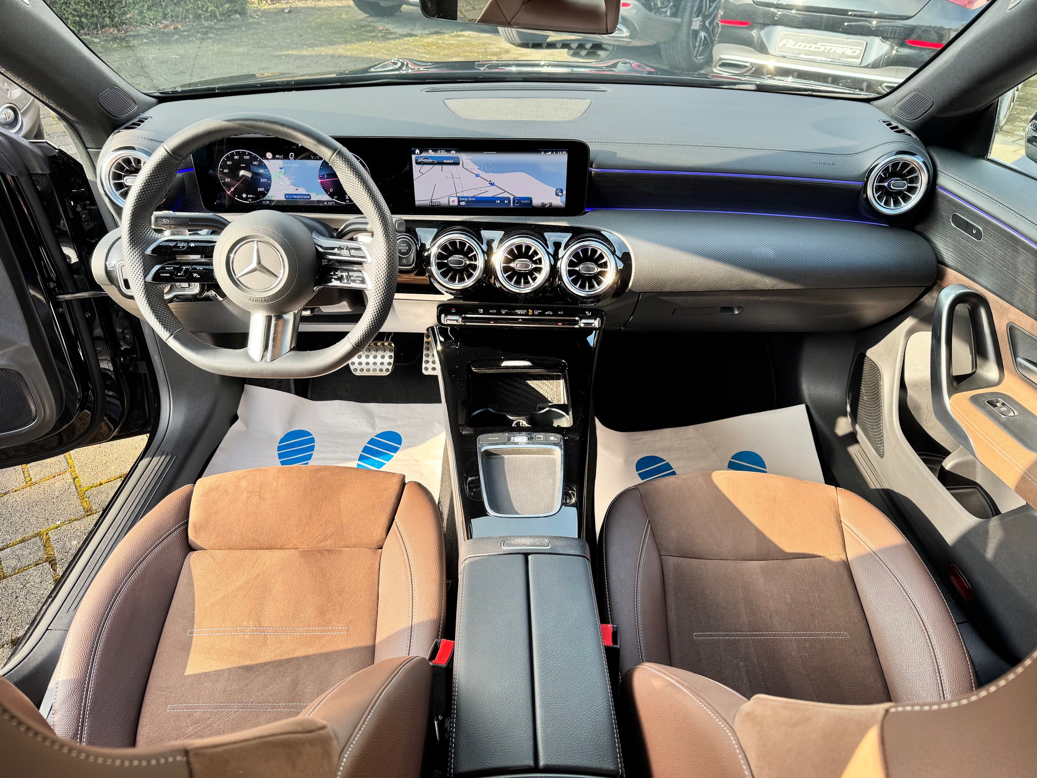 listing desktop thumbnail image 7