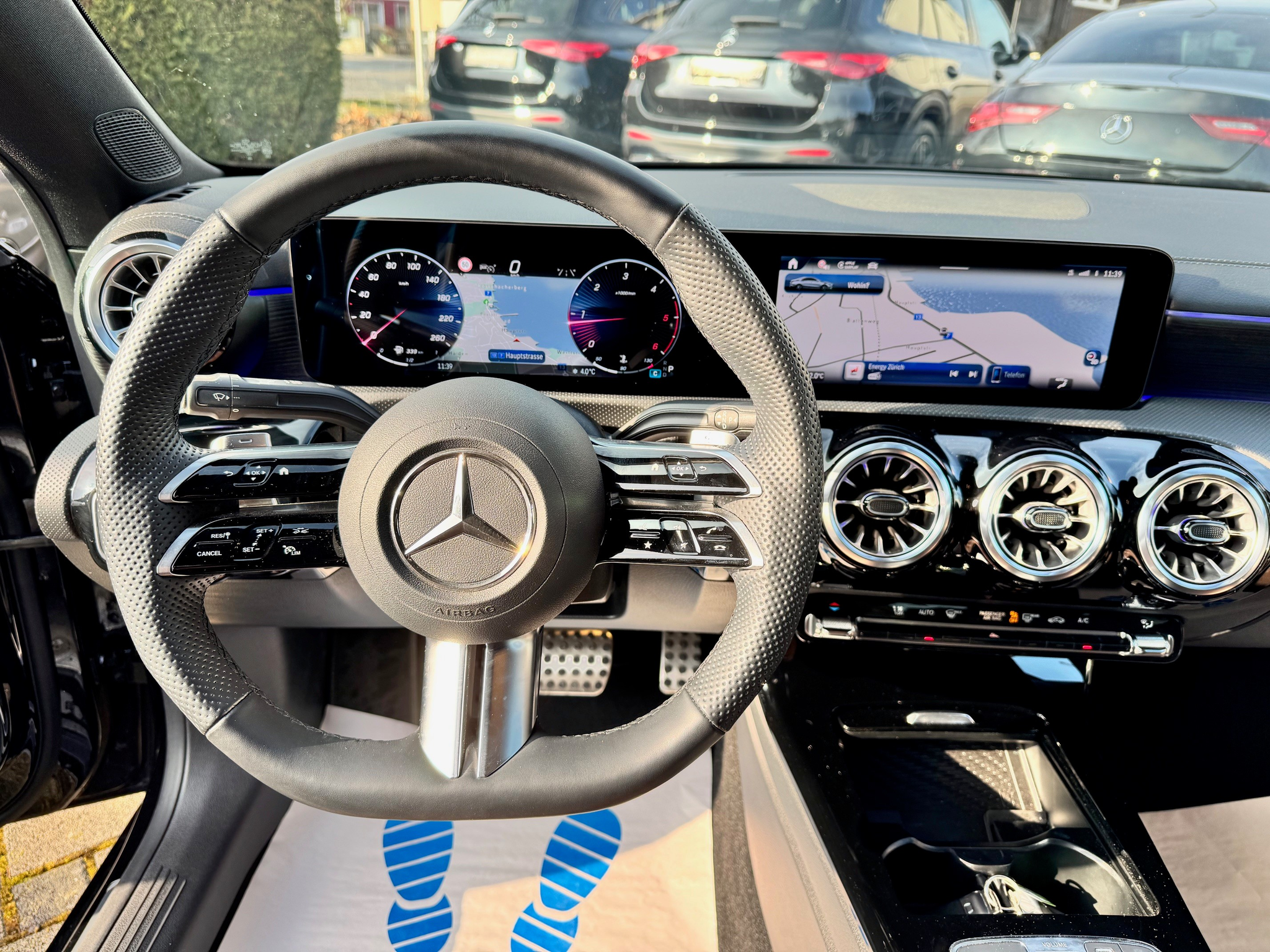 listing desktop thumbnail image 8