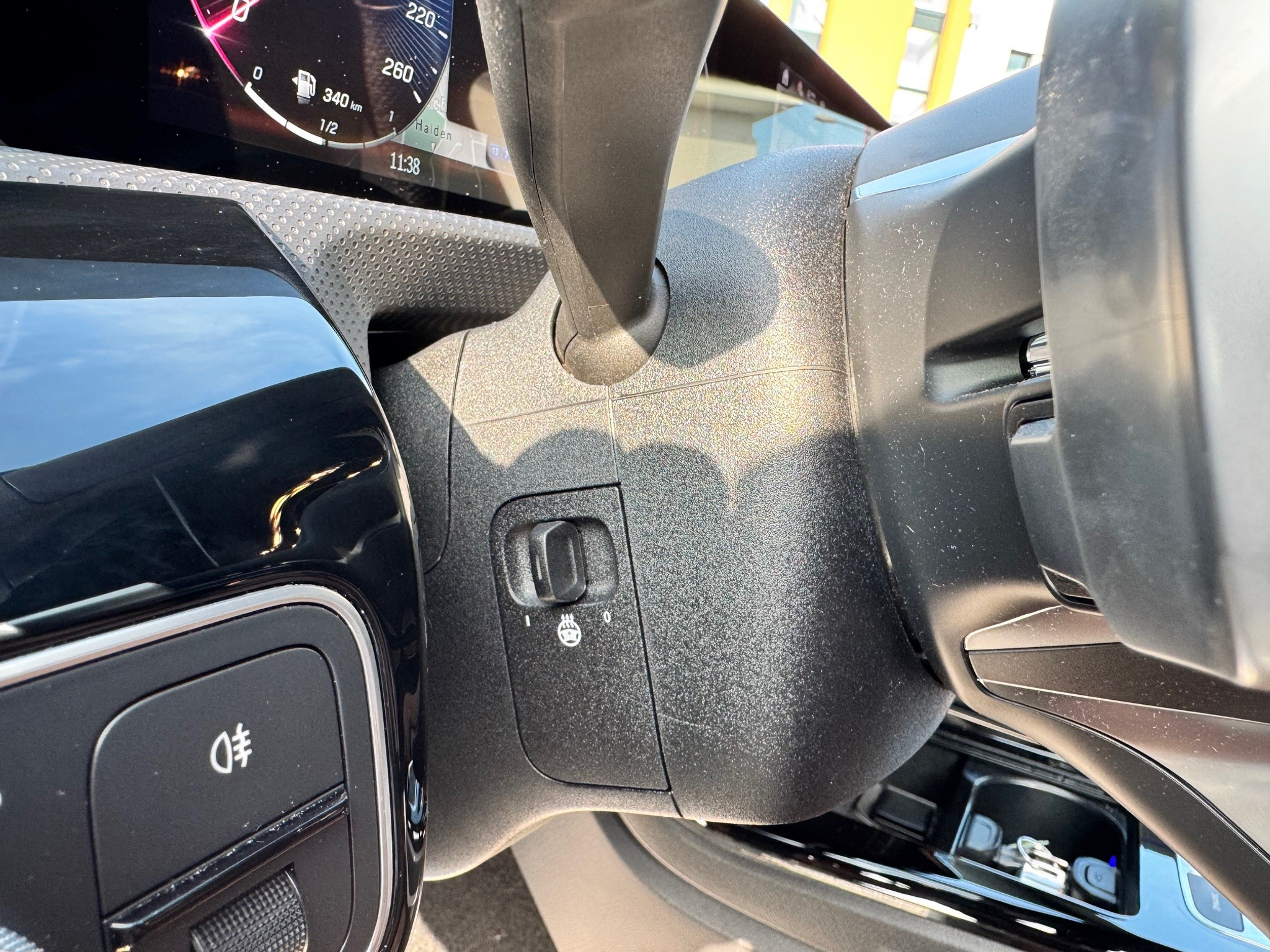 listing desktop thumbnail image 10