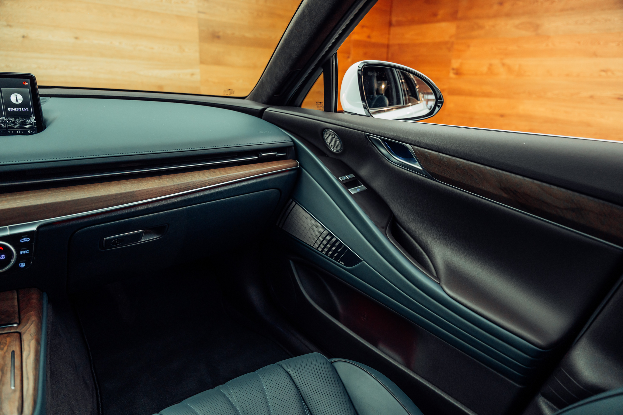 listing desktop thumbnail image 9