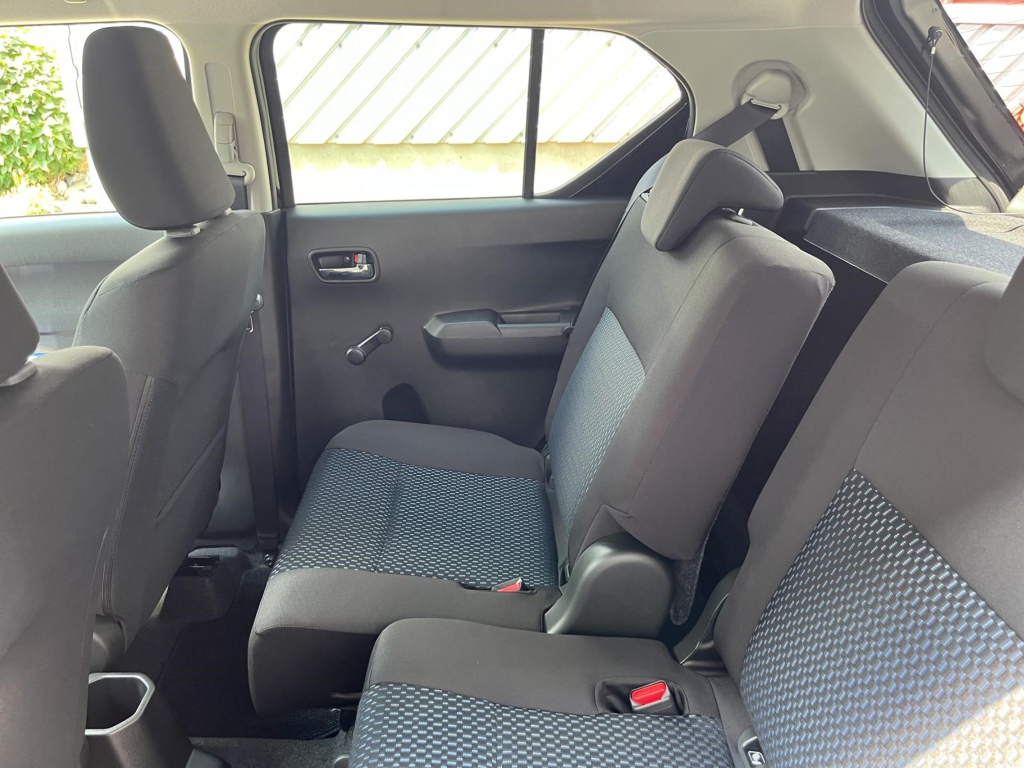 listing desktop thumbnail image 14