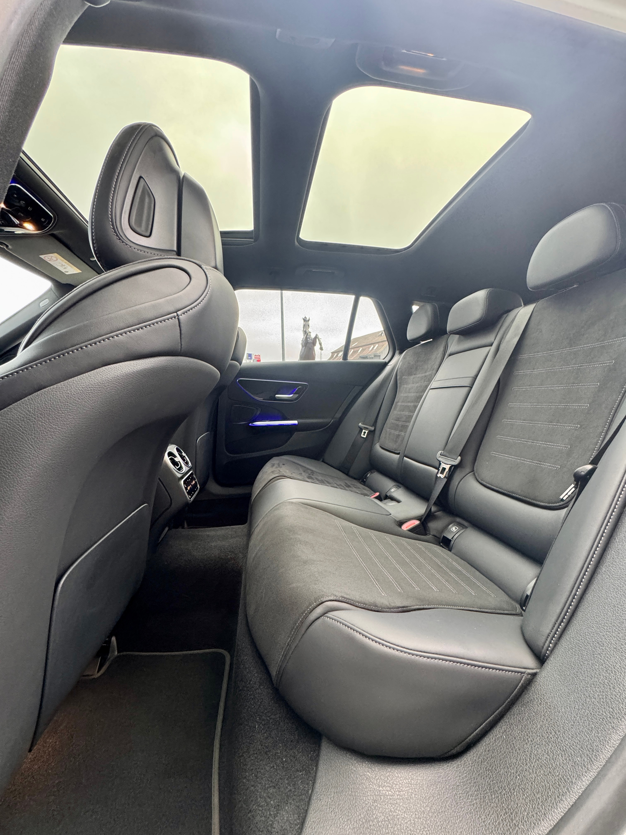 listing desktop thumbnail image 9