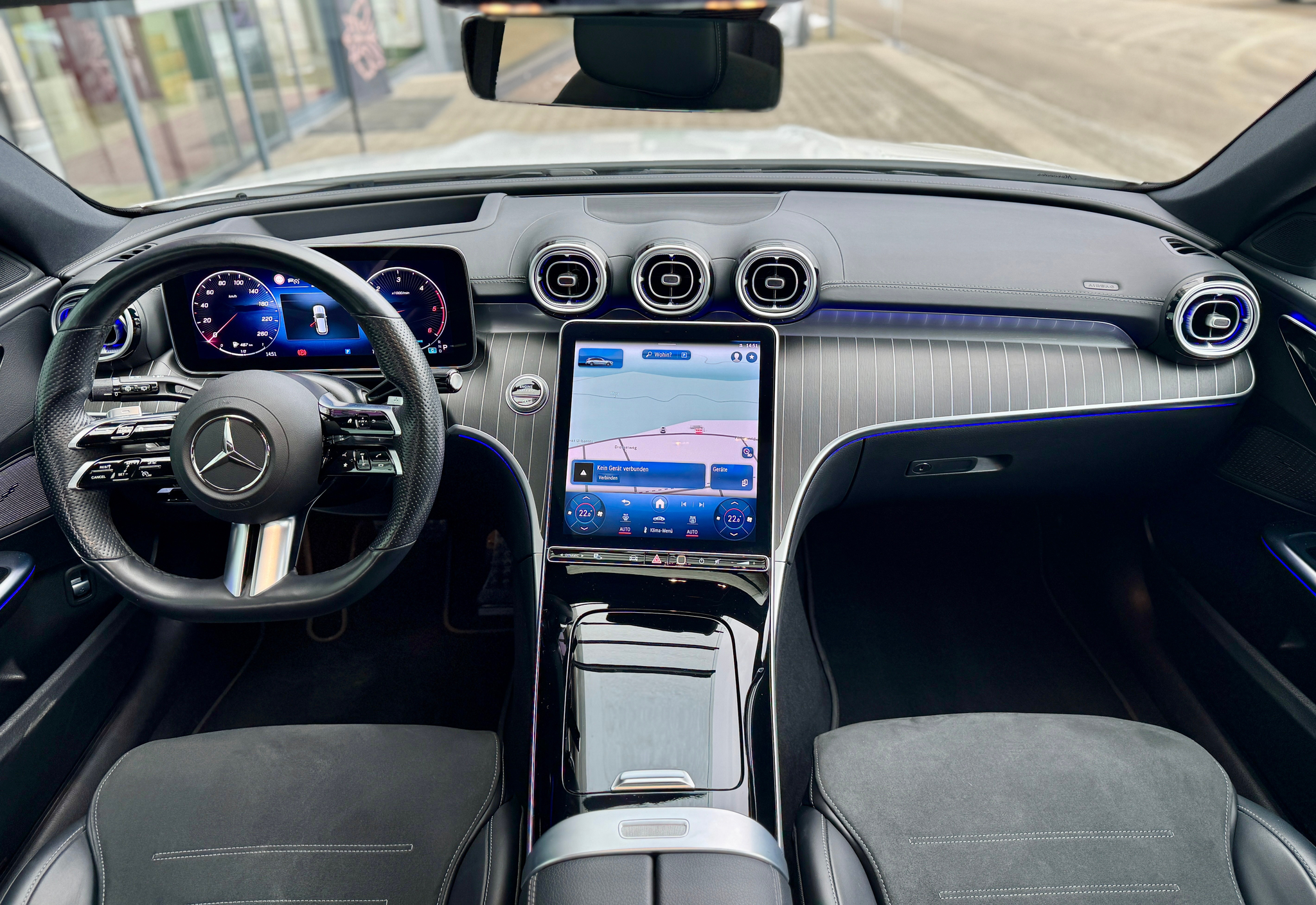 listing desktop thumbnail image 6