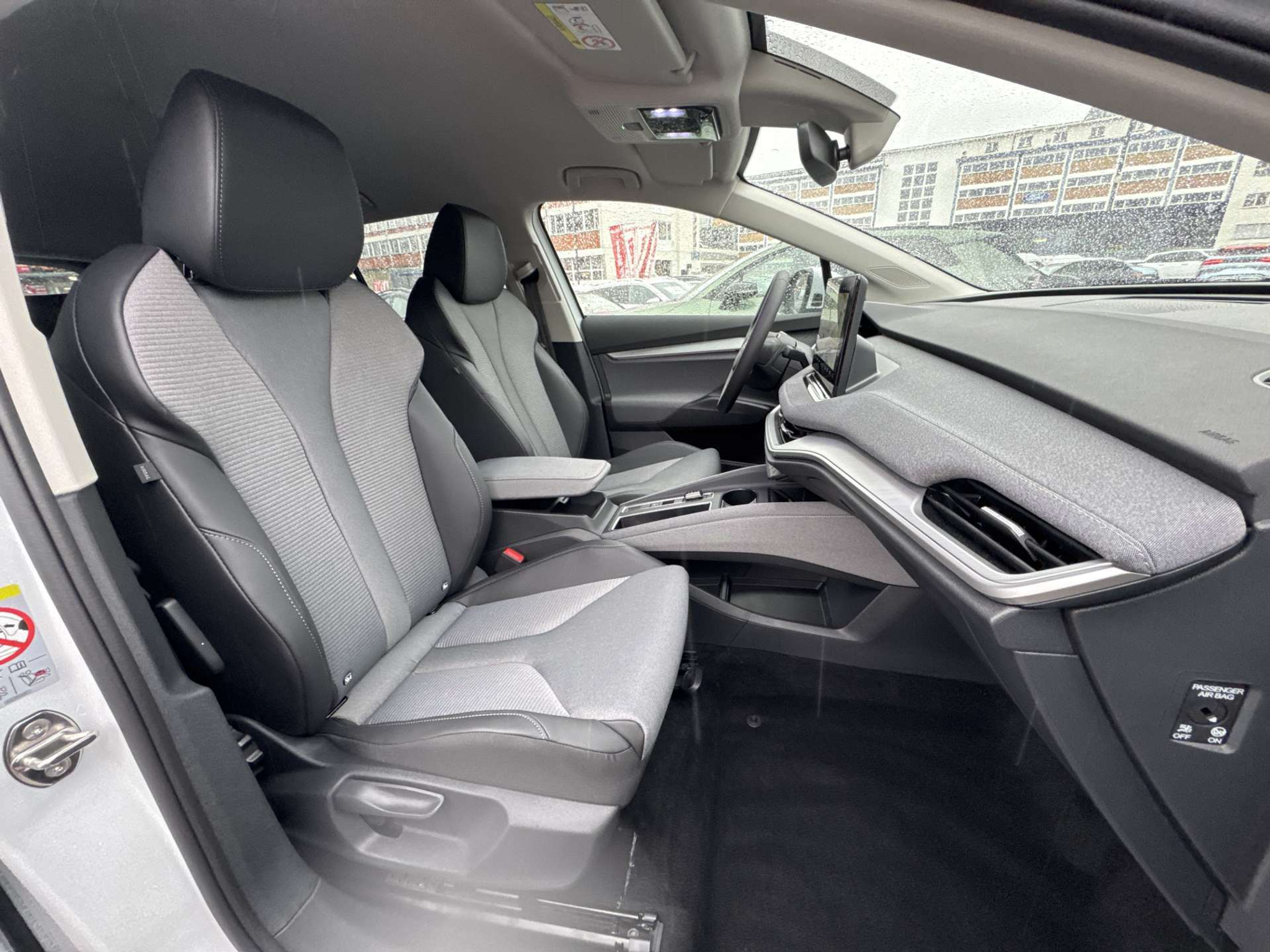 listing desktop thumbnail image 11