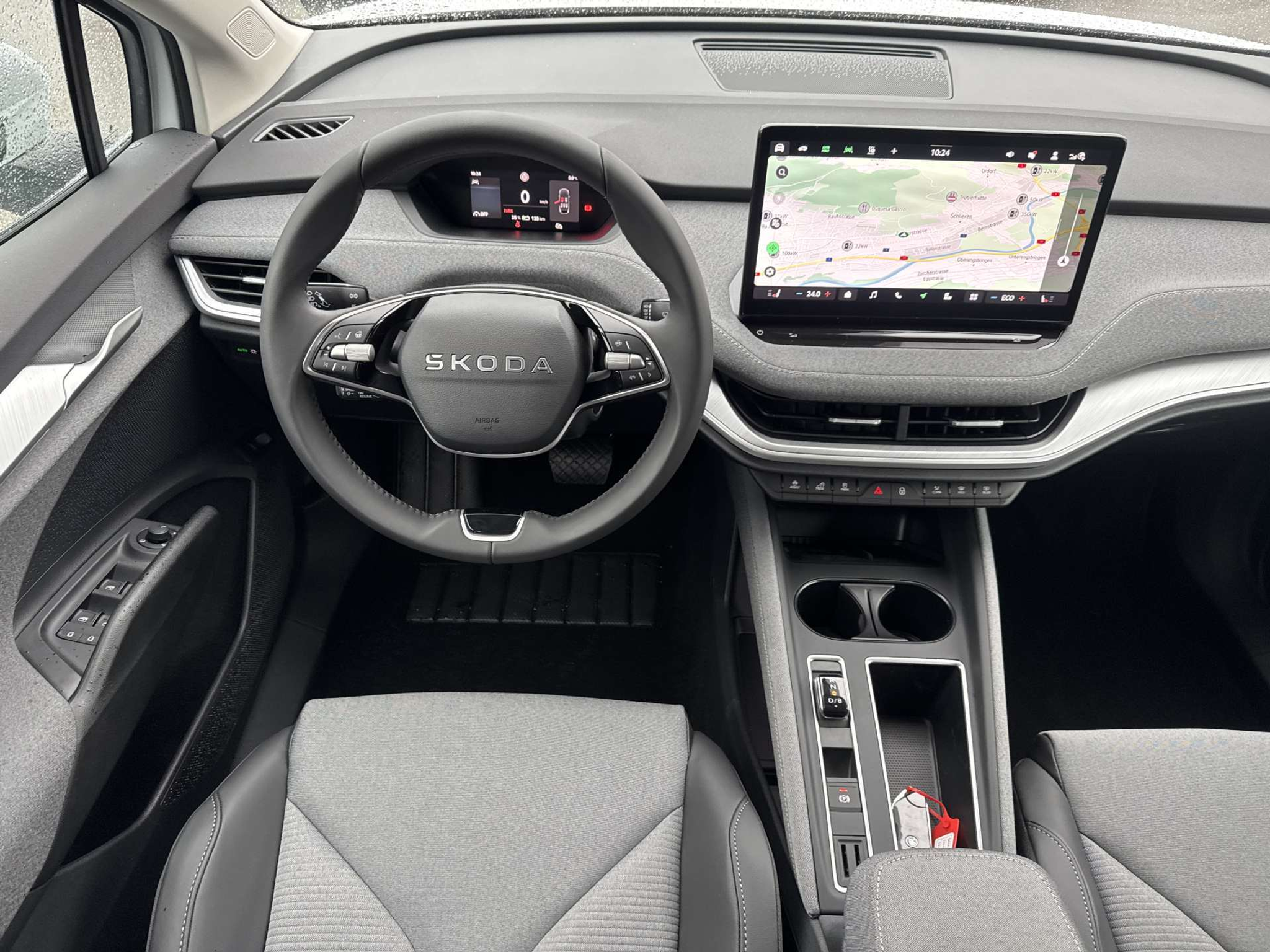 listing desktop thumbnail image 3