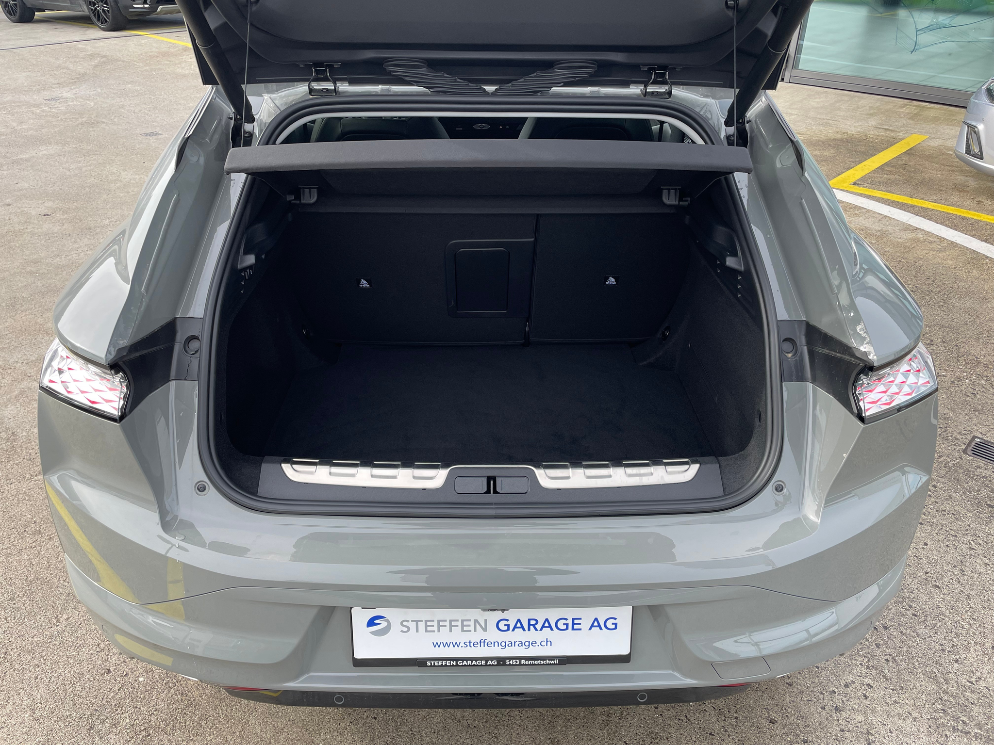 car-image-20