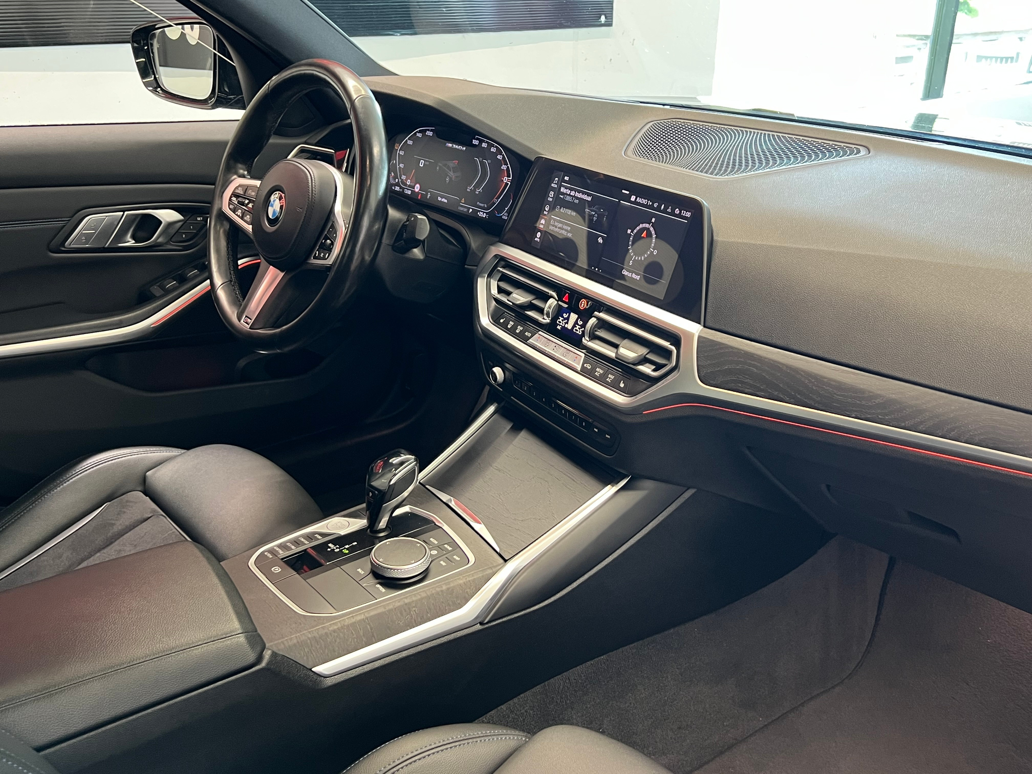 listing desktop thumbnail image 23