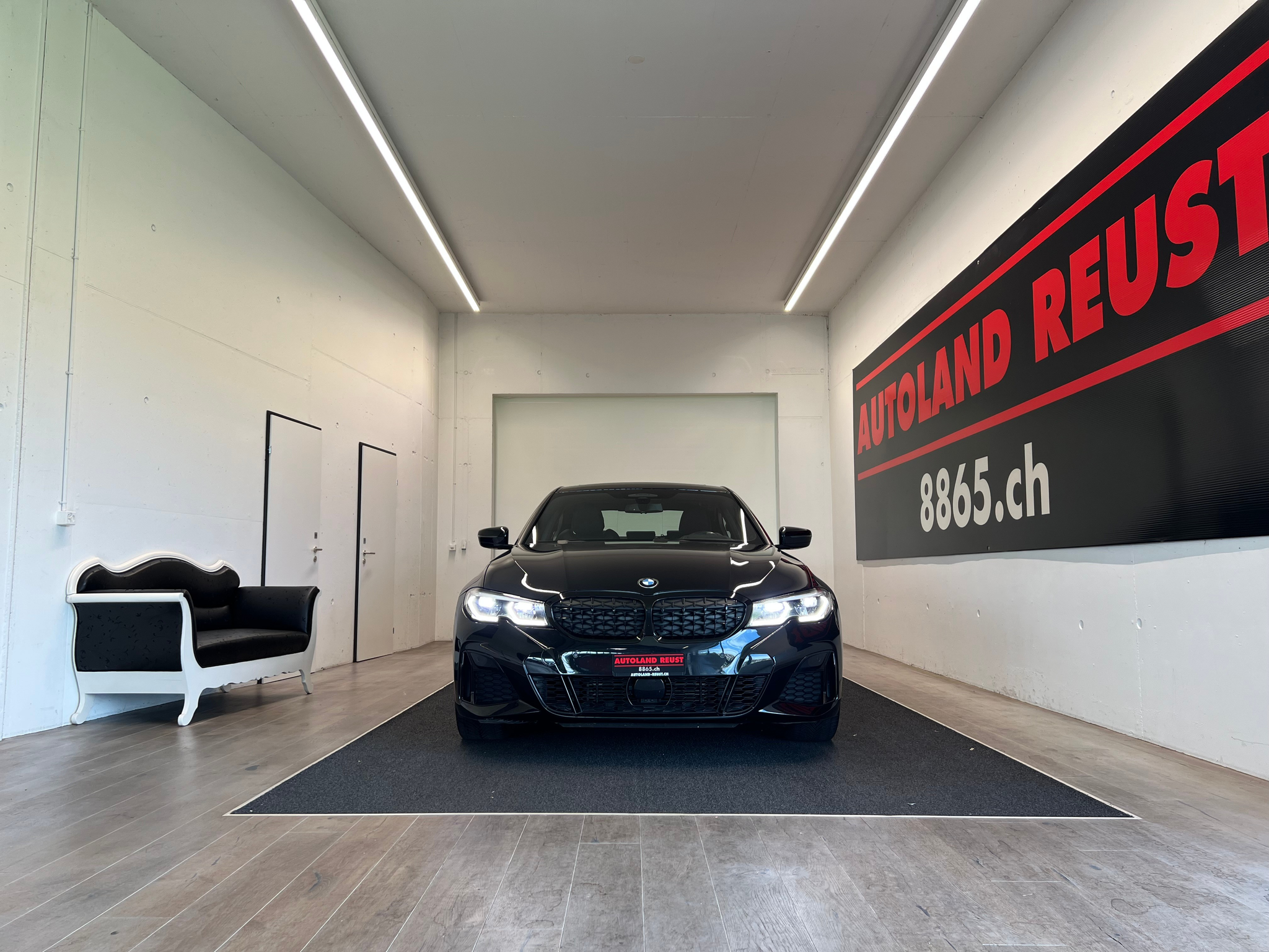 listing desktop thumbnail image 1