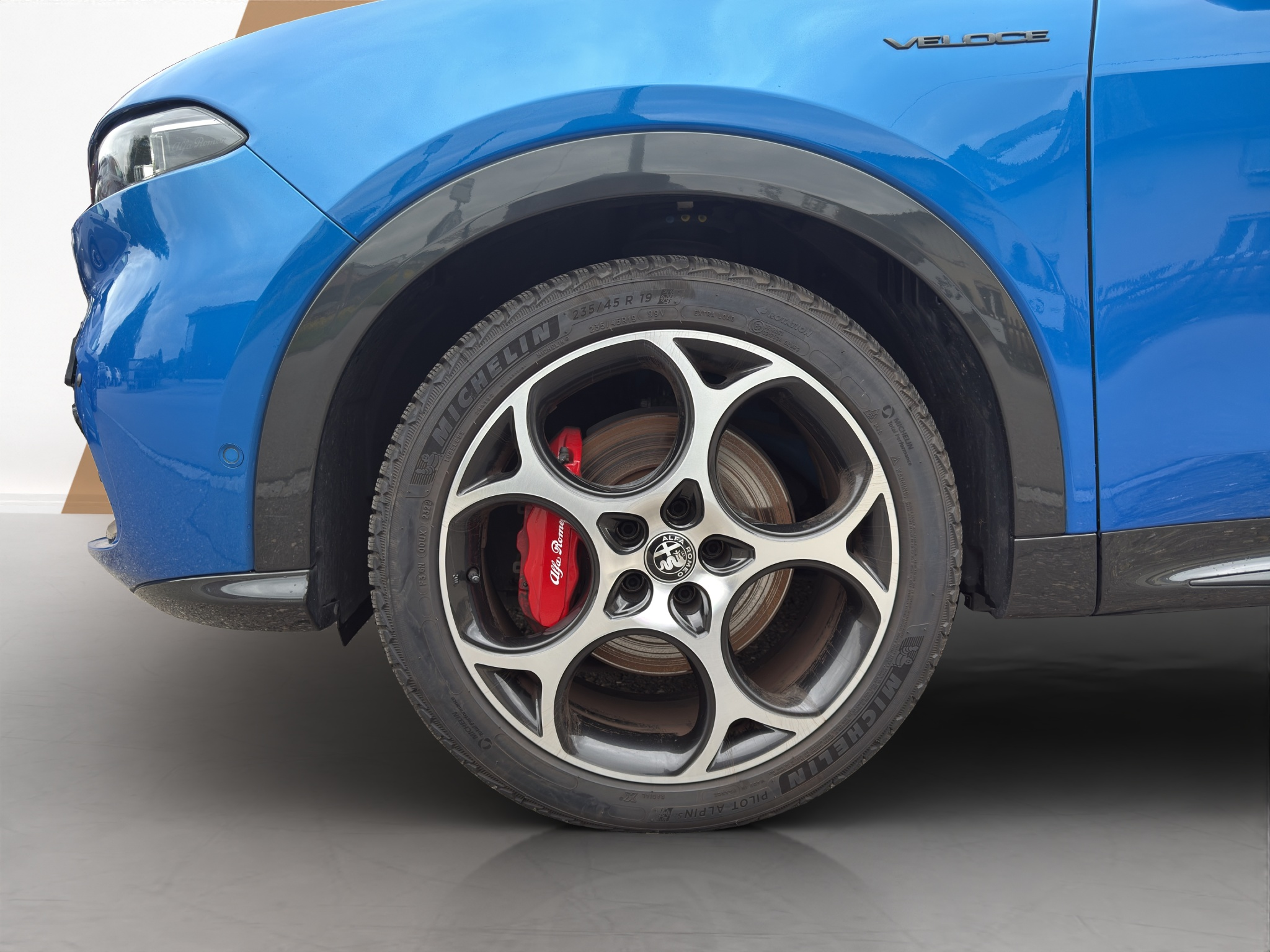 listing desktop thumbnail image 18