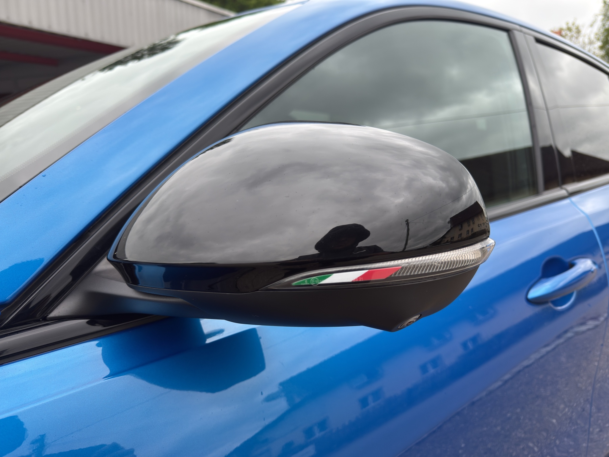 listing desktop thumbnail image 22