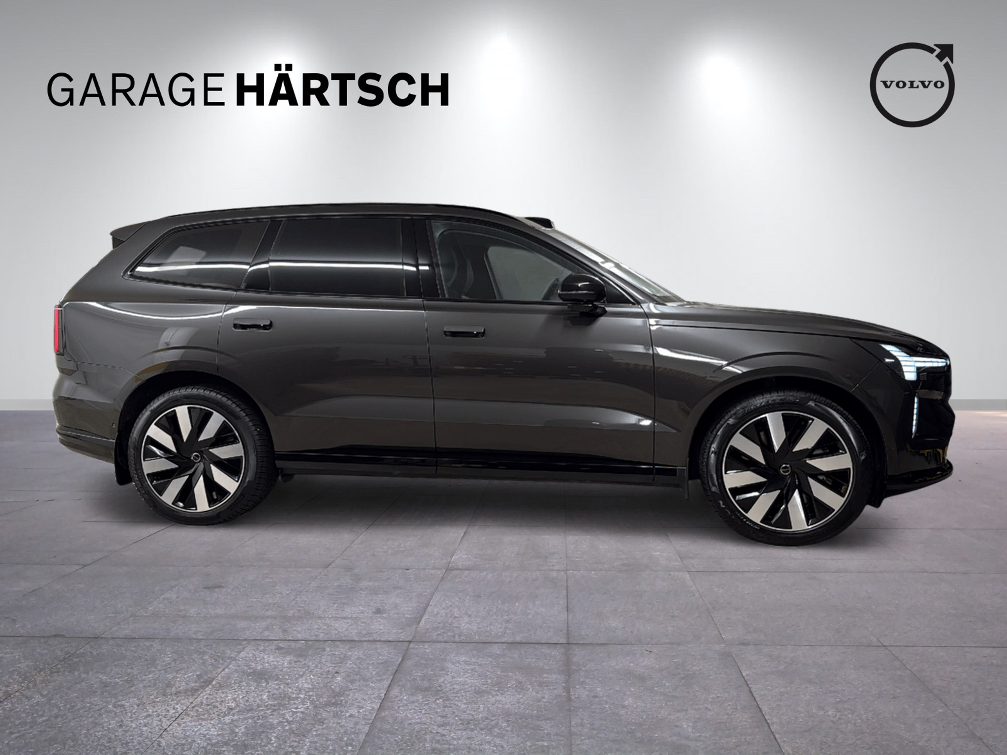 listing desktop thumbnail image 7