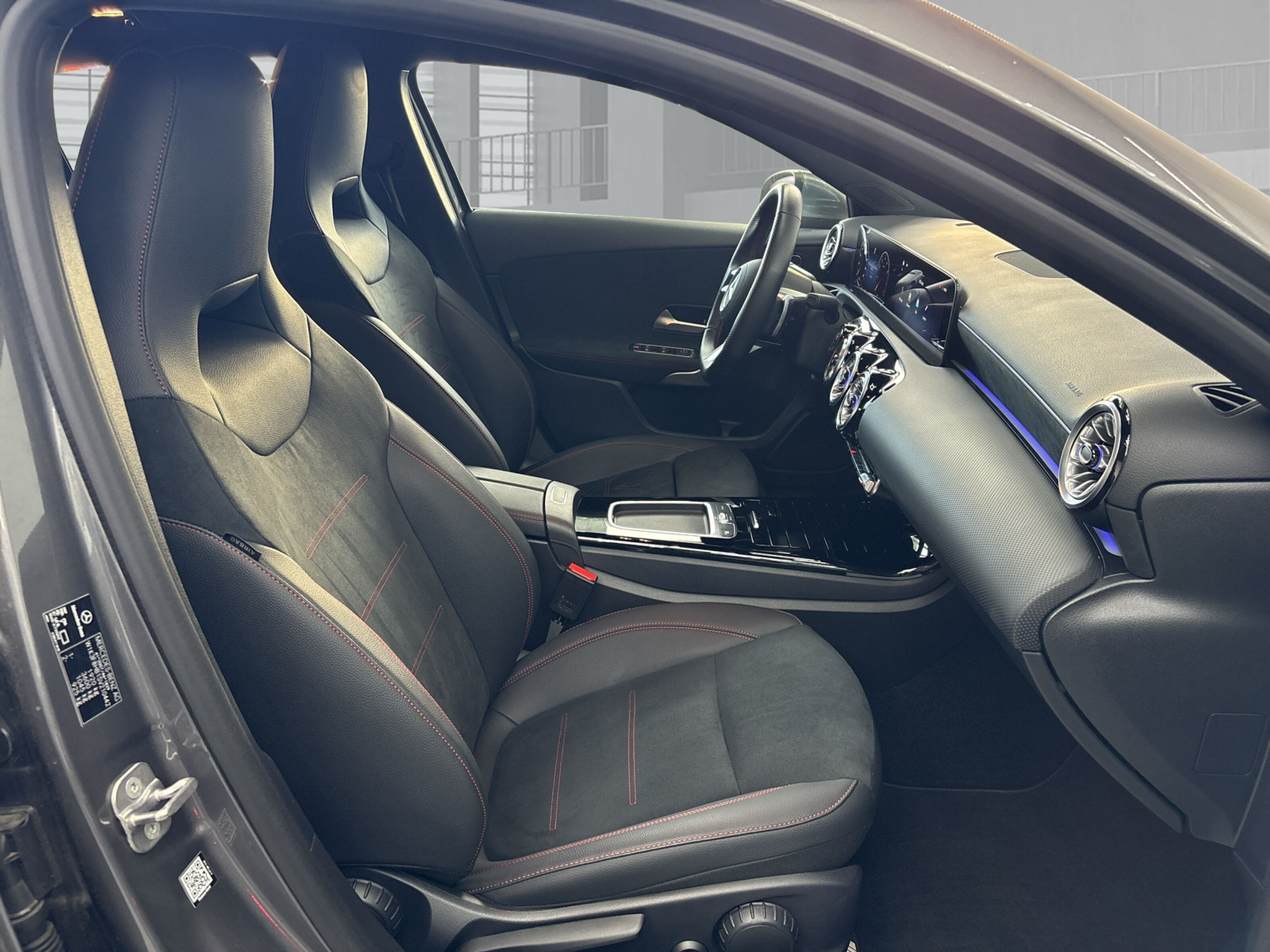 listing desktop thumbnail image 10