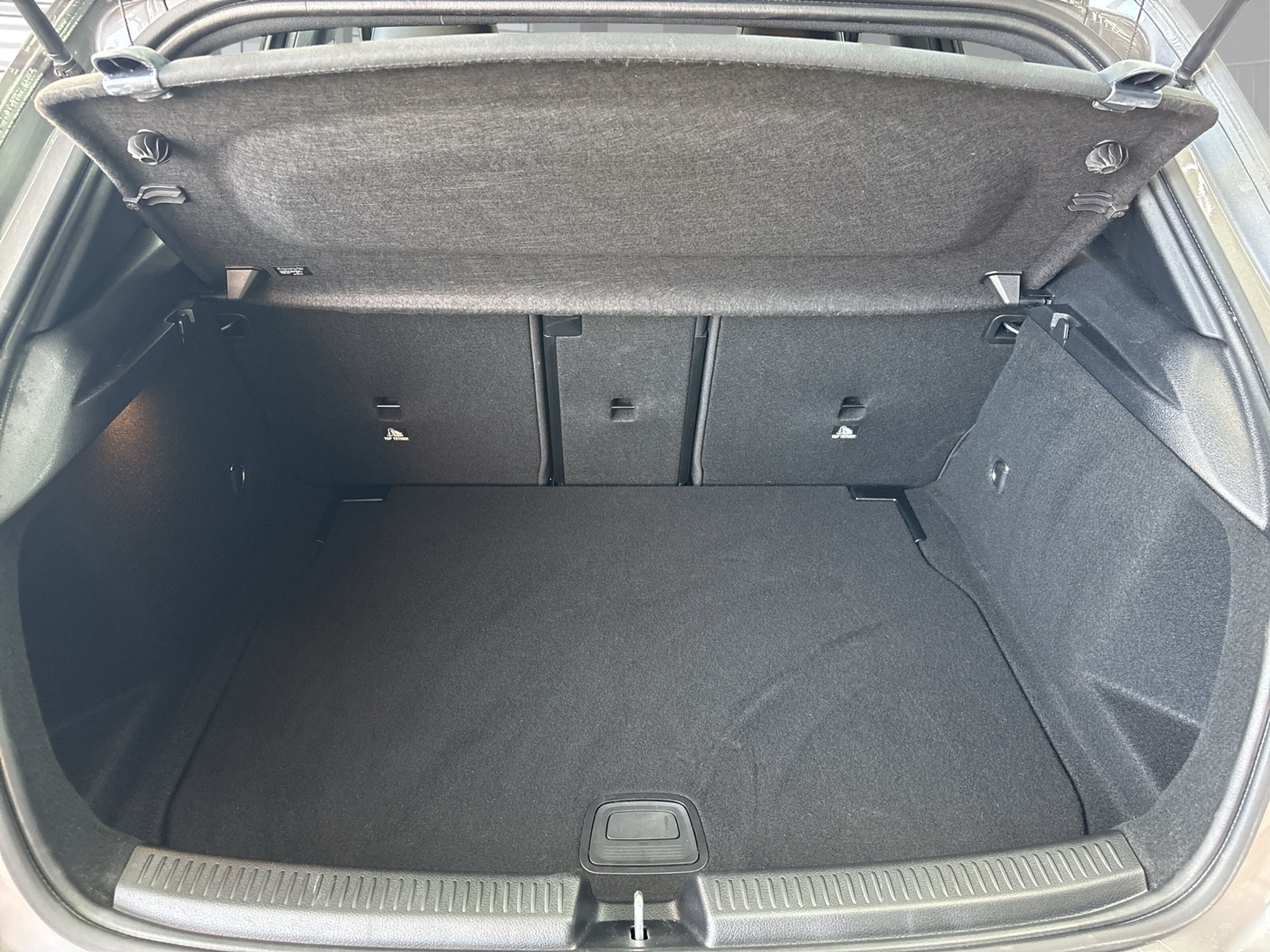 listing desktop thumbnail image 19