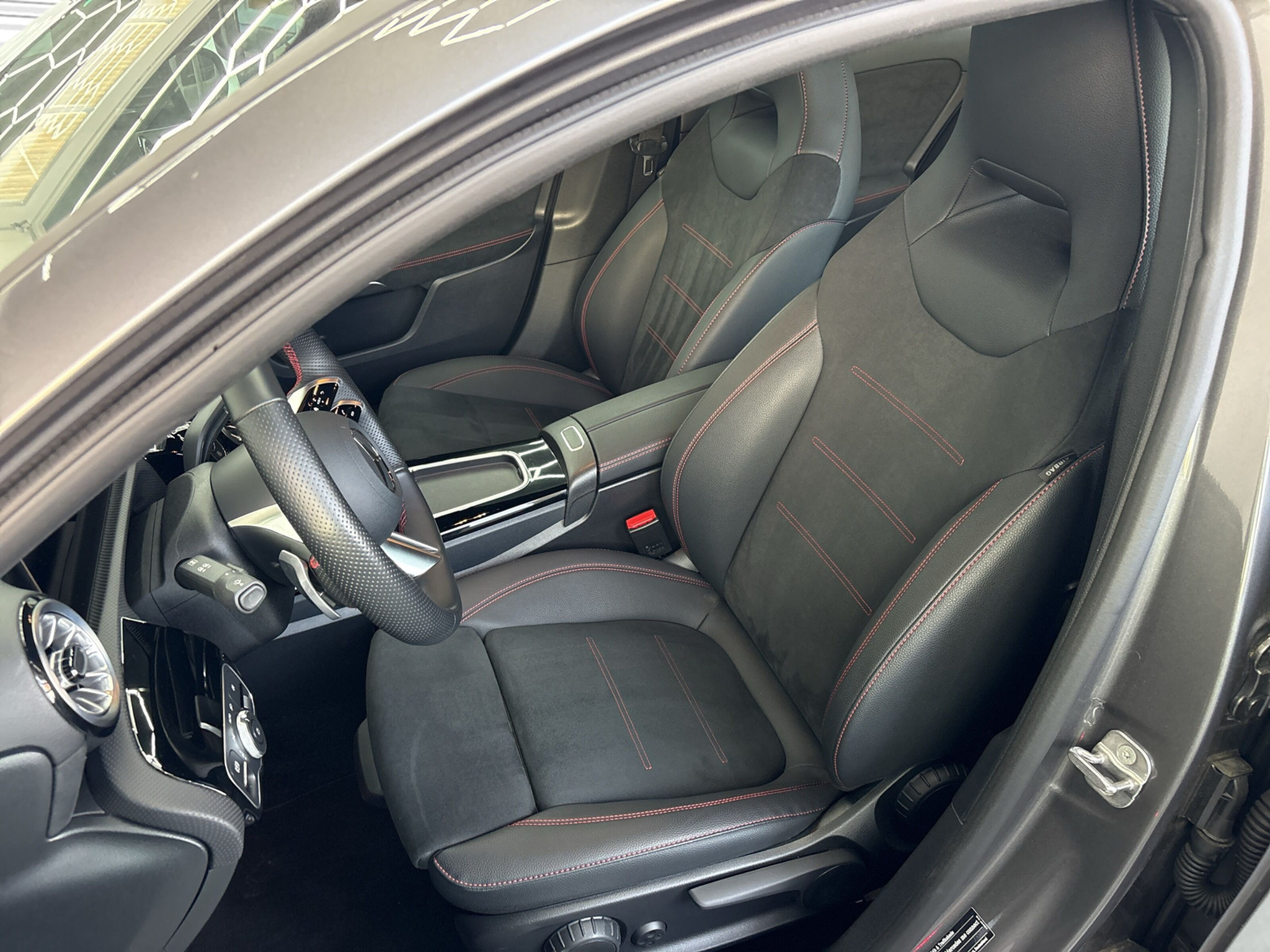 listing desktop thumbnail image 14