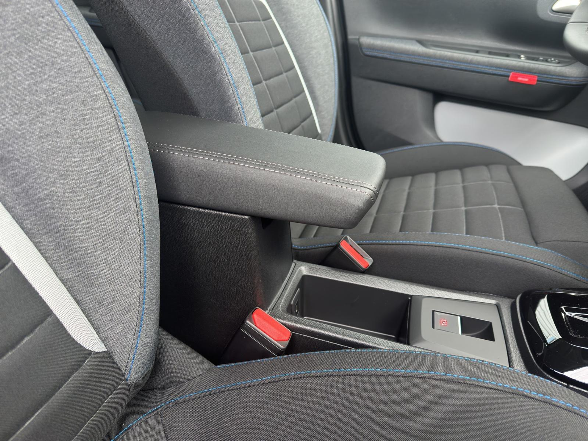 listing desktop thumbnail image 14