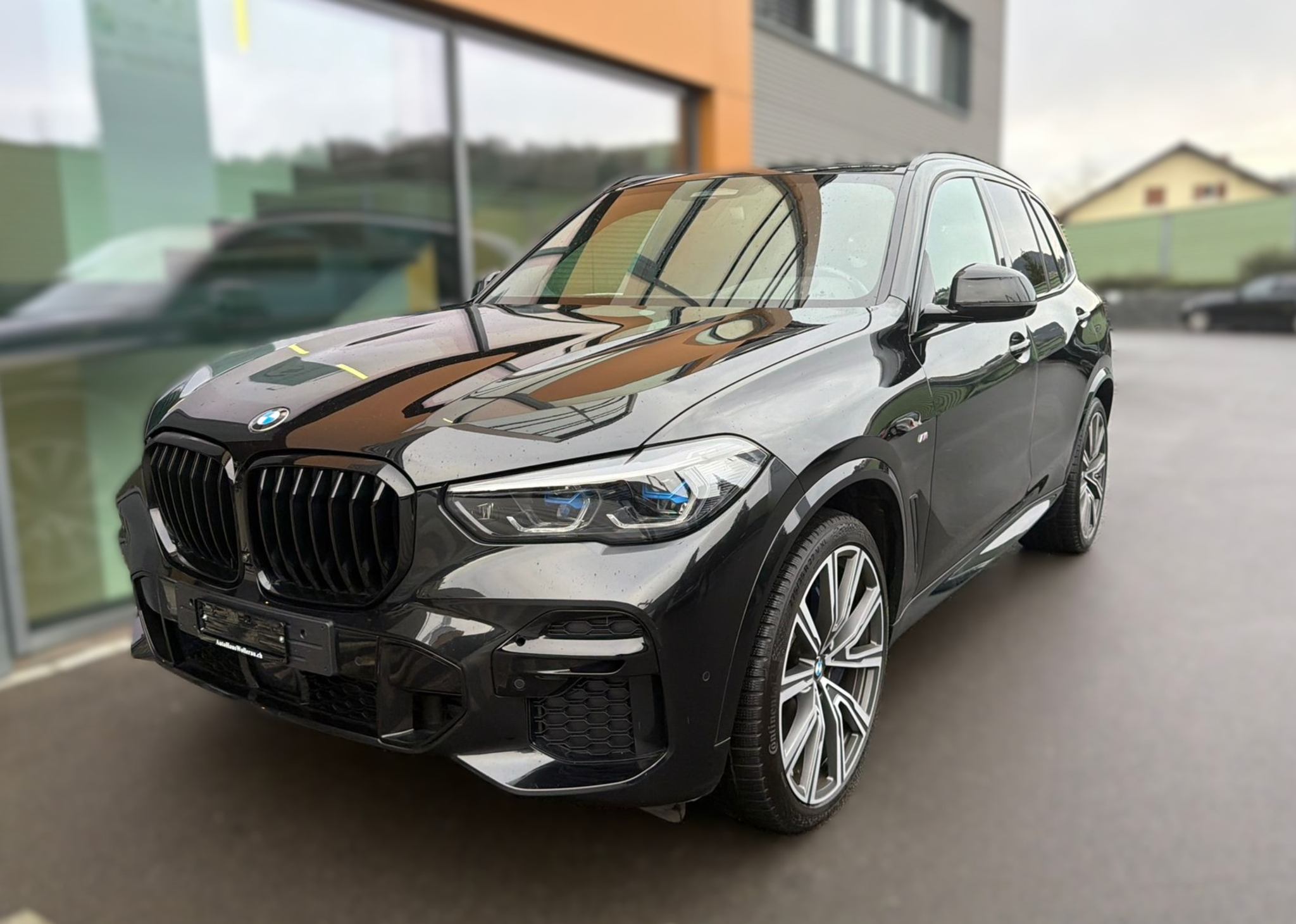 listing desktop thumbnail image 12