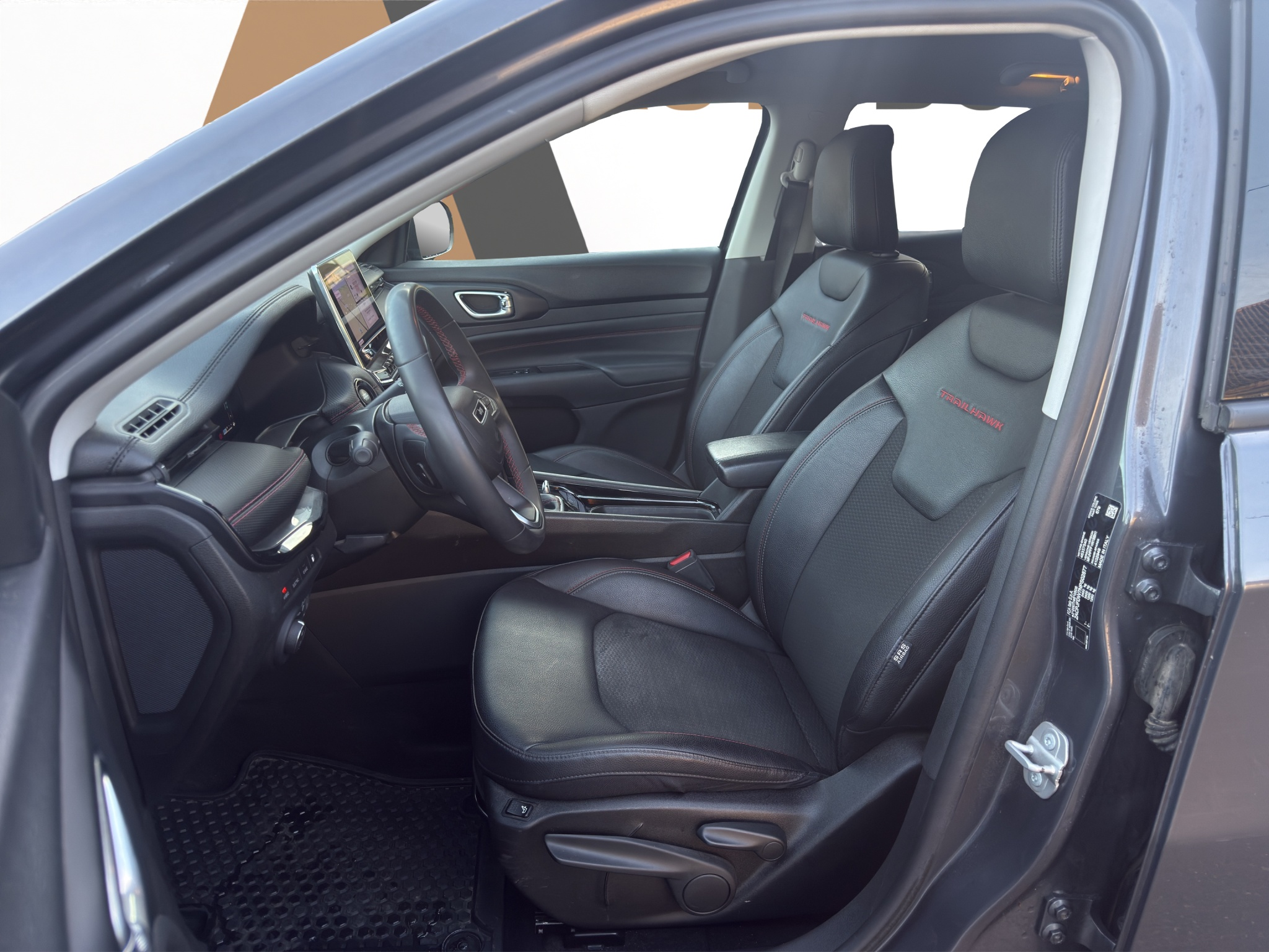 listing desktop thumbnail image 8